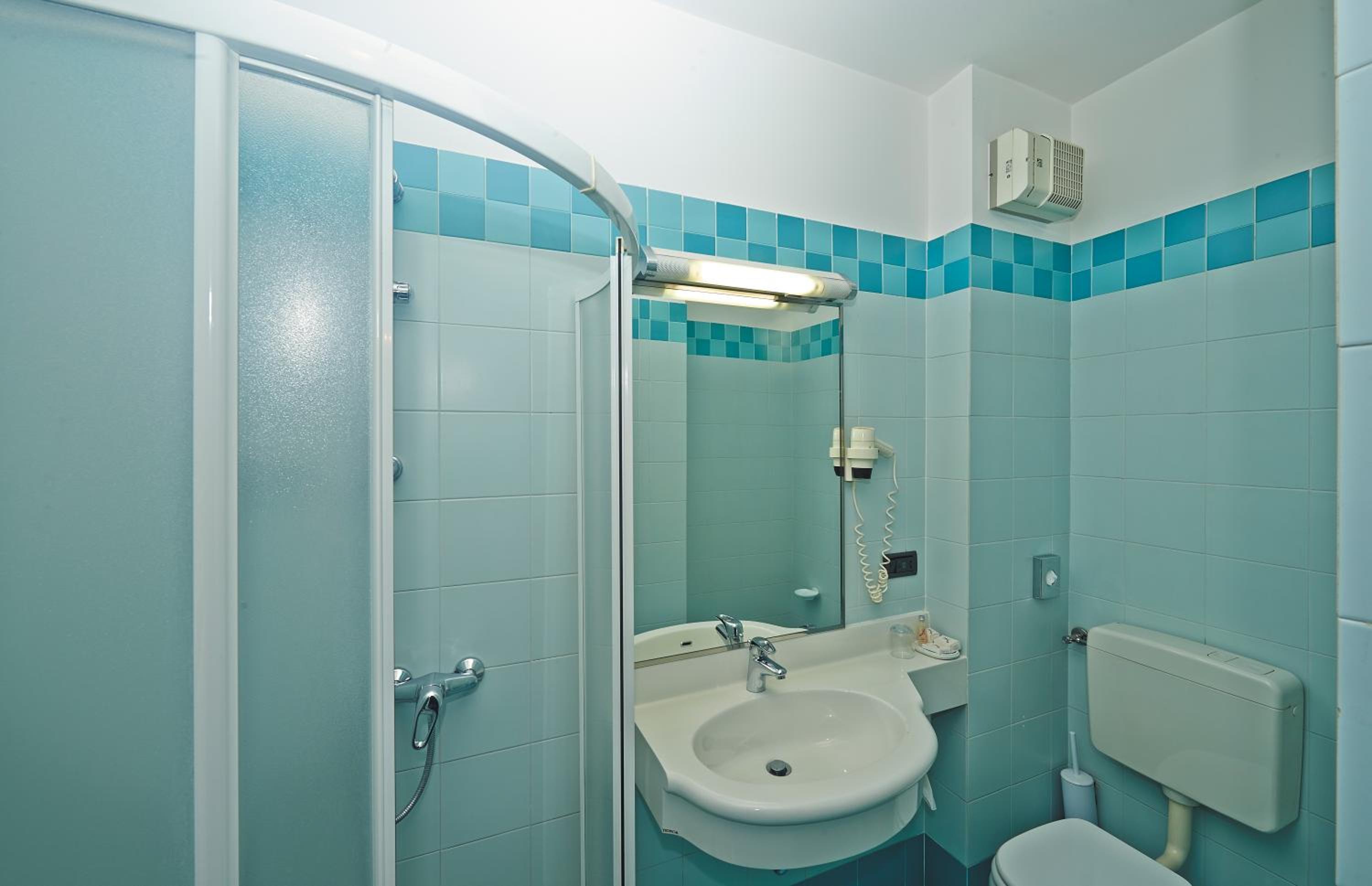 Internal Single Room photo 2