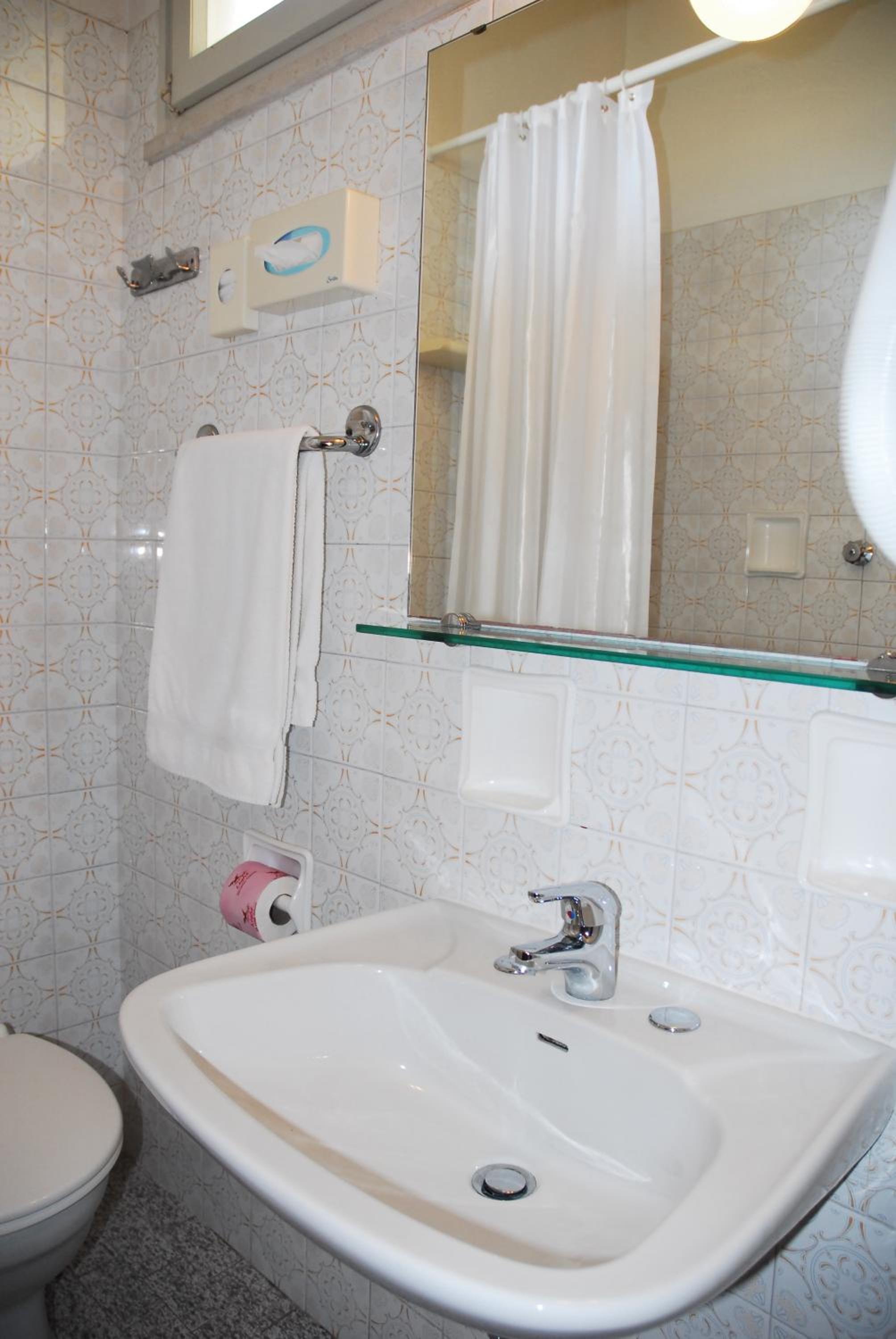 Double Room with Balcony, photo 7