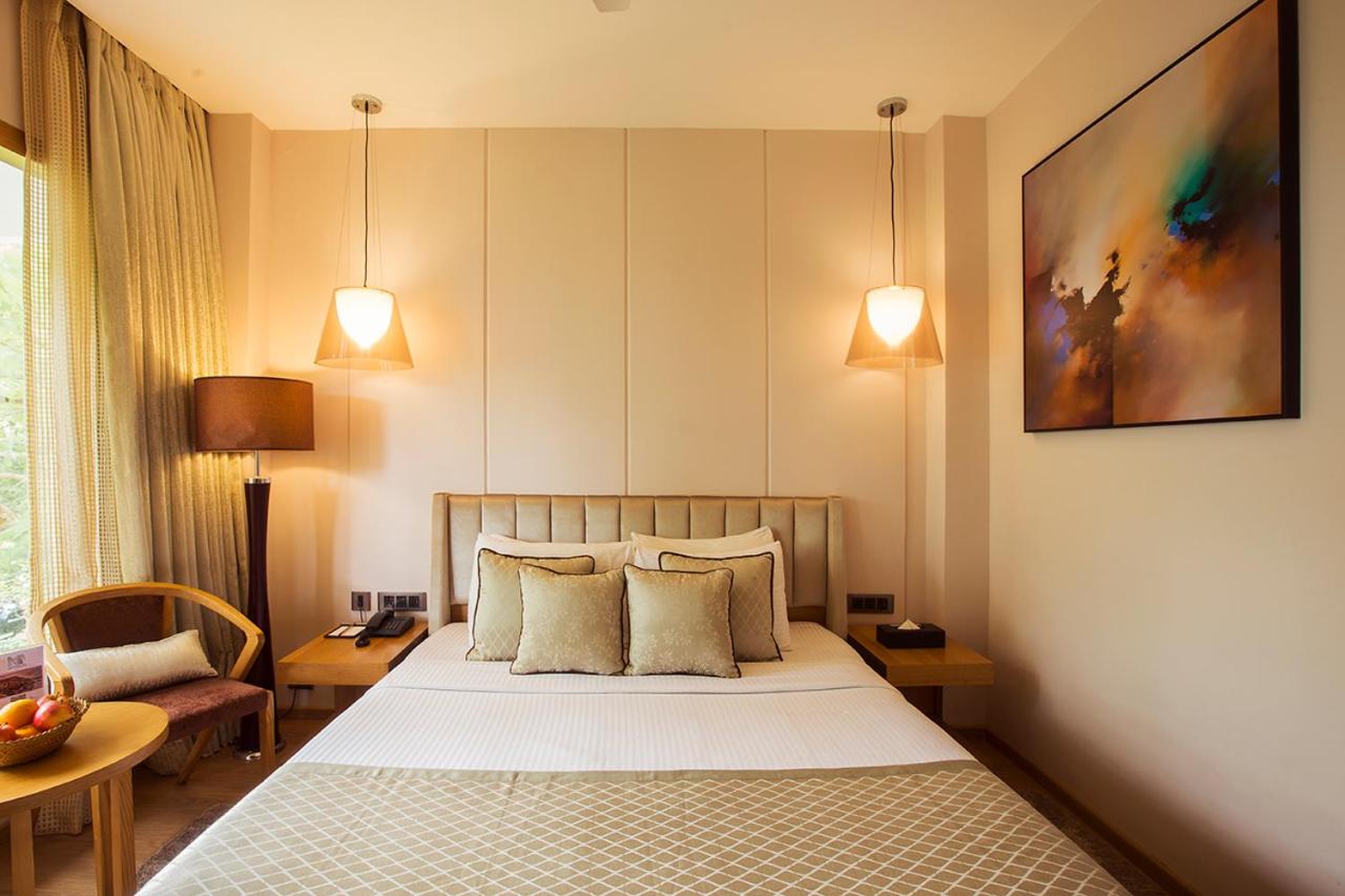 Executive Double Room - Photo 8