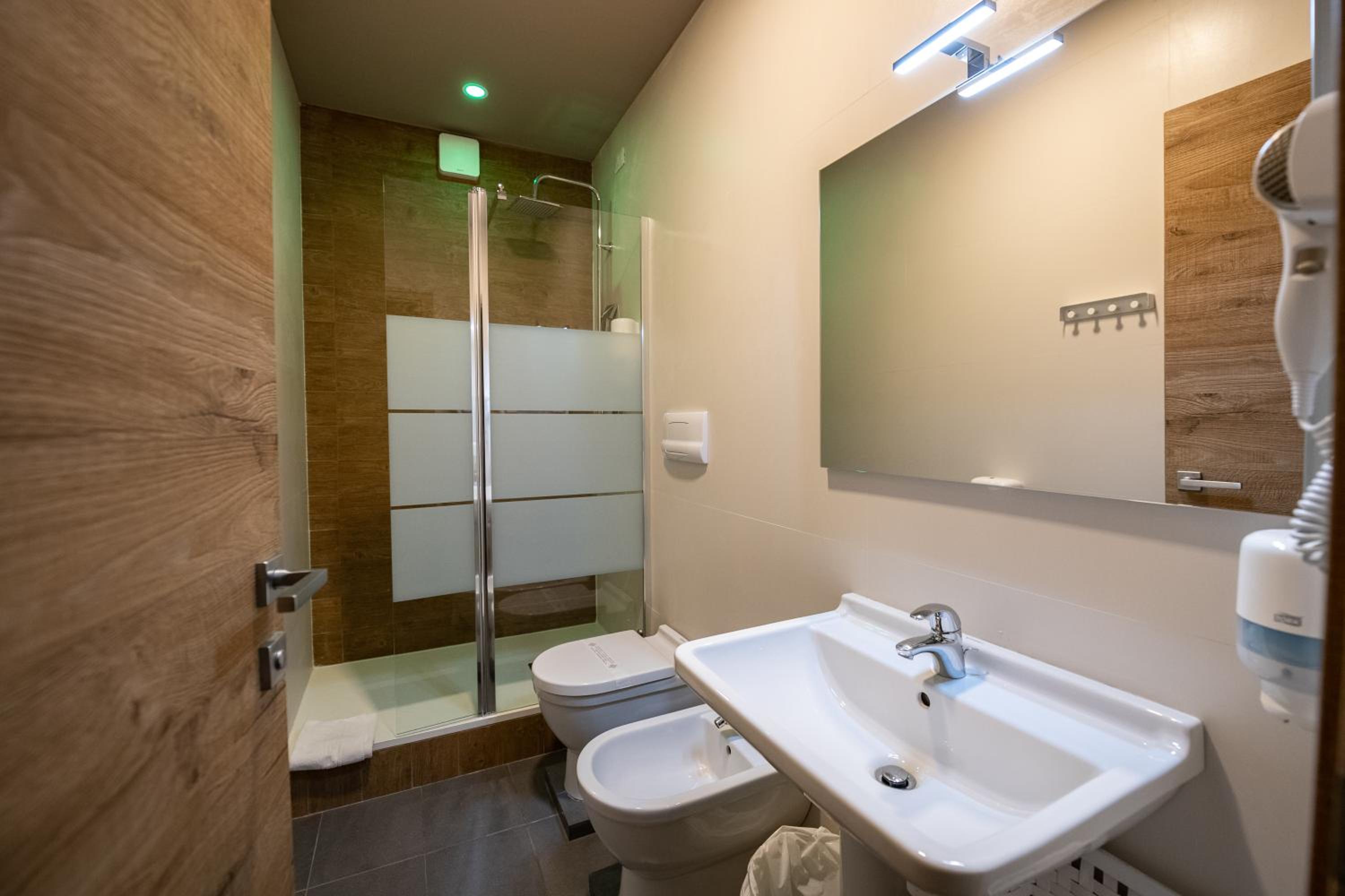 Superior Double Room - Photo 5