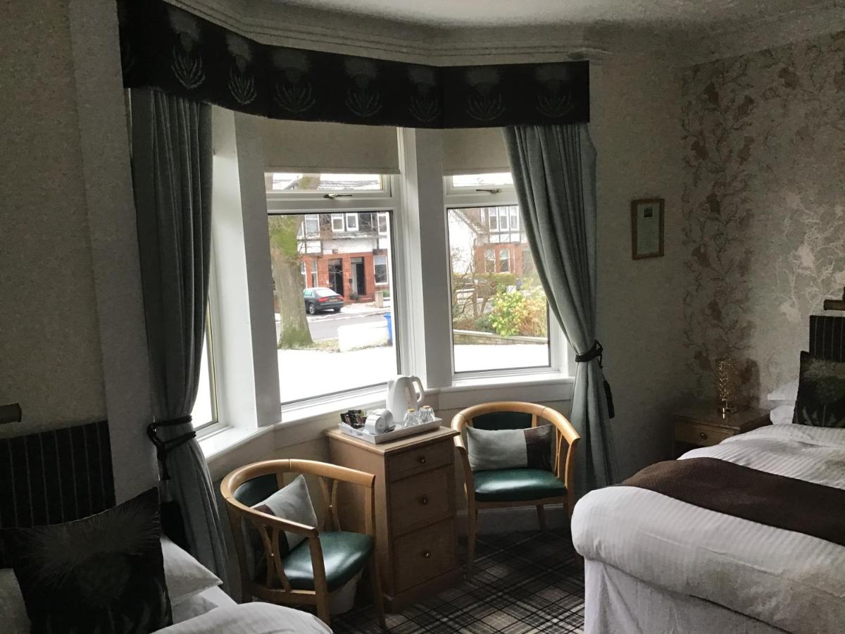 Triple Room with Private Bathroom photo 1