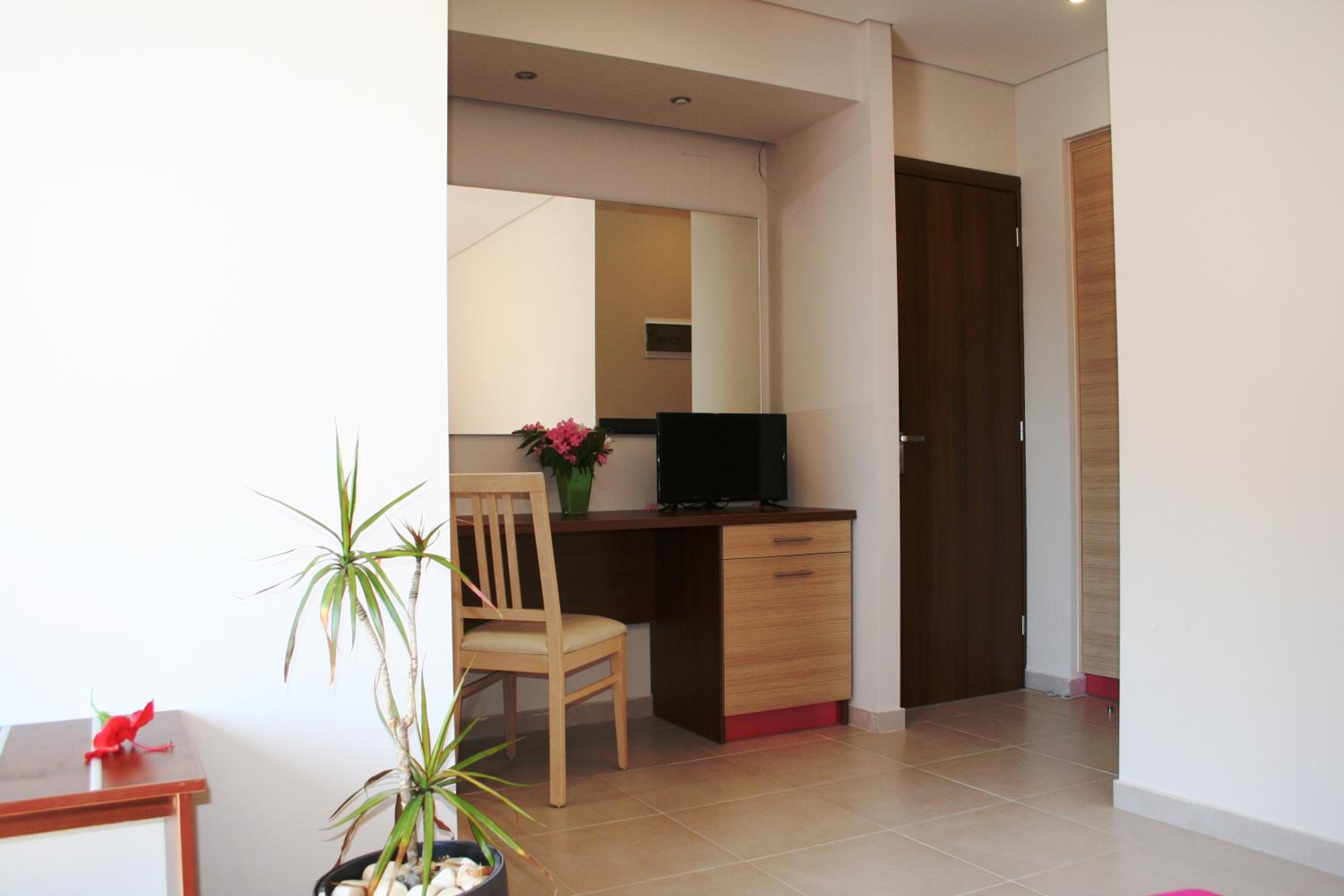  Superior Triple Room  photo 2