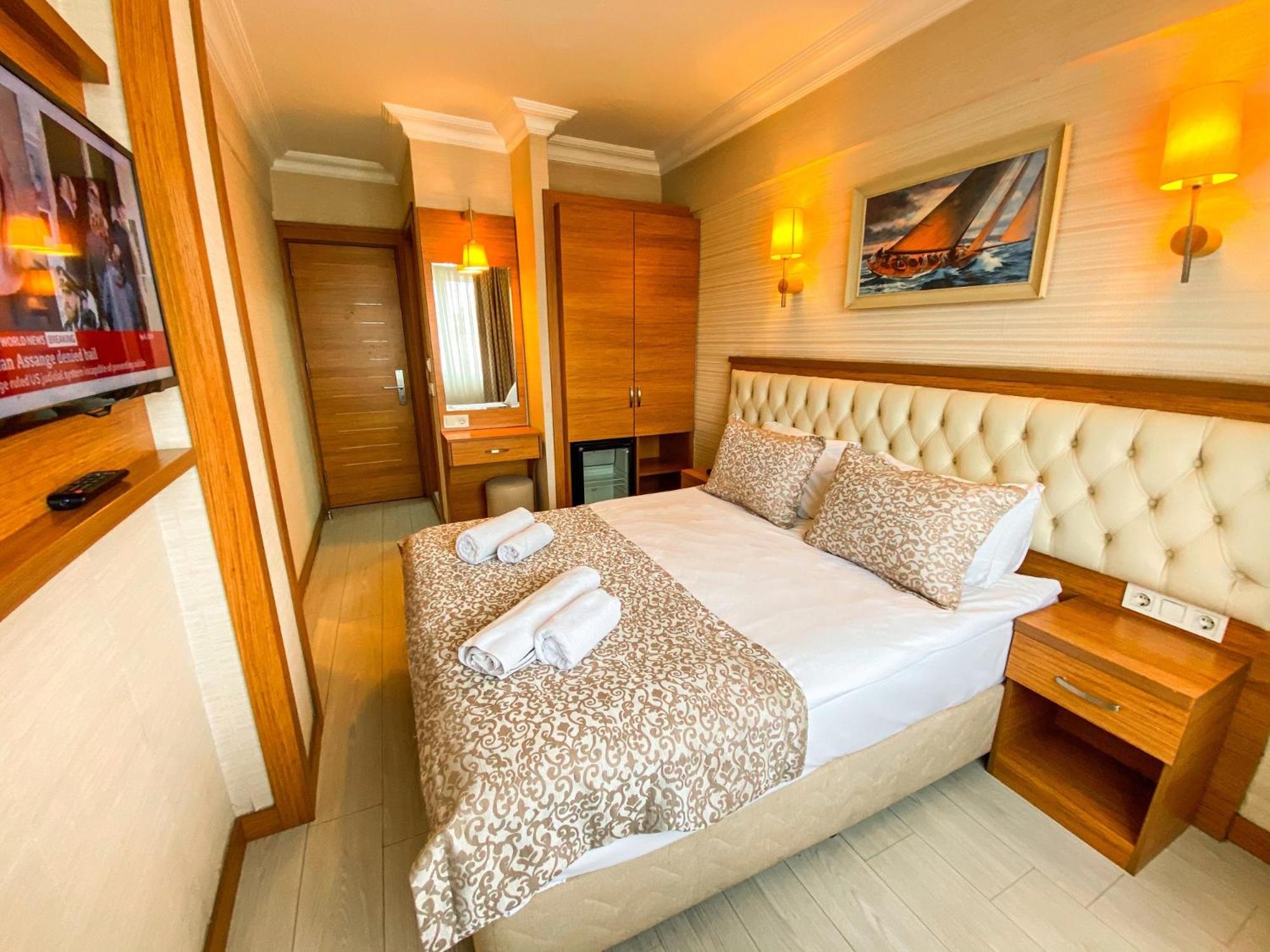 Standard Double Room photo 2