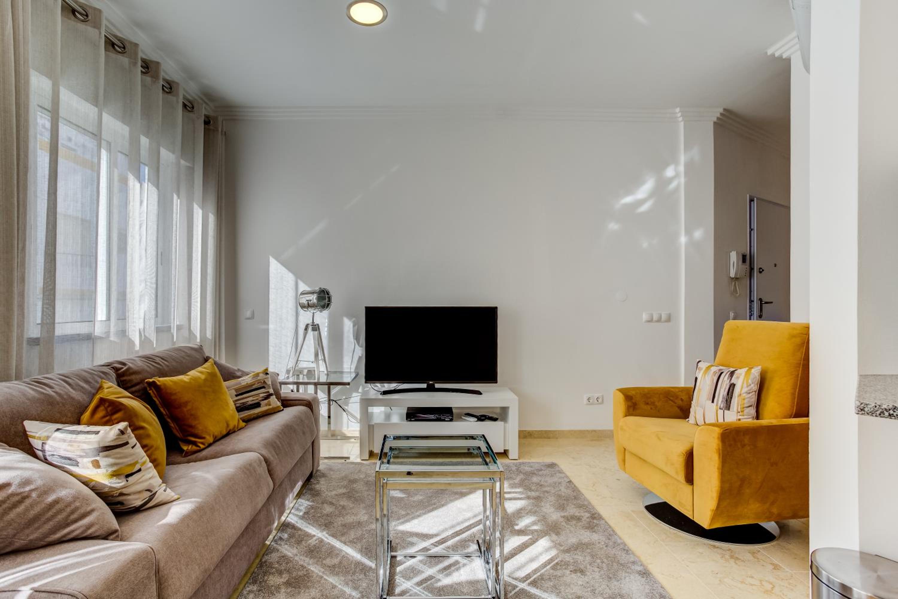 Apartment - Ground Floor photo 3