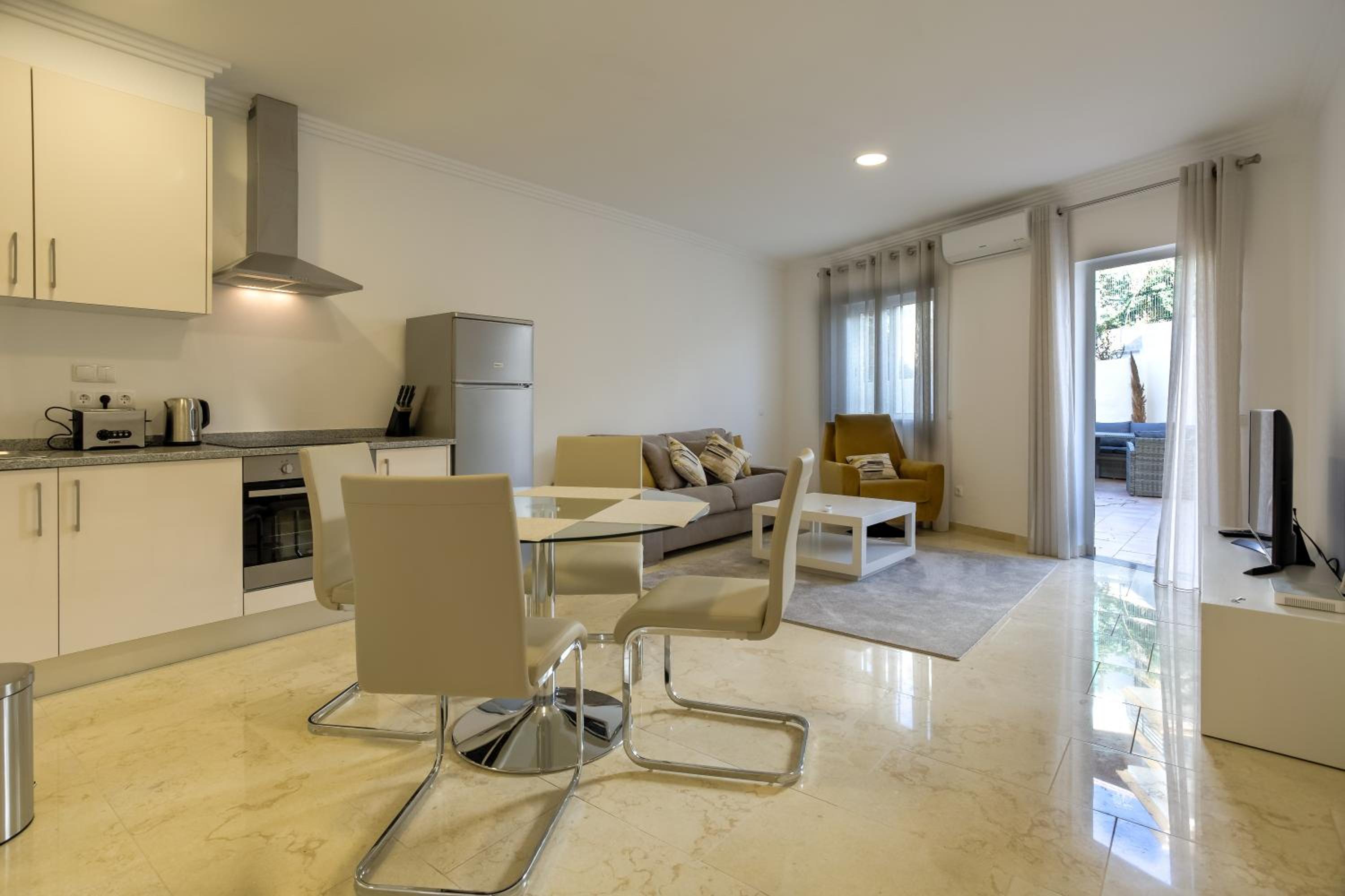 Apartment - Ground Floor photo 1
