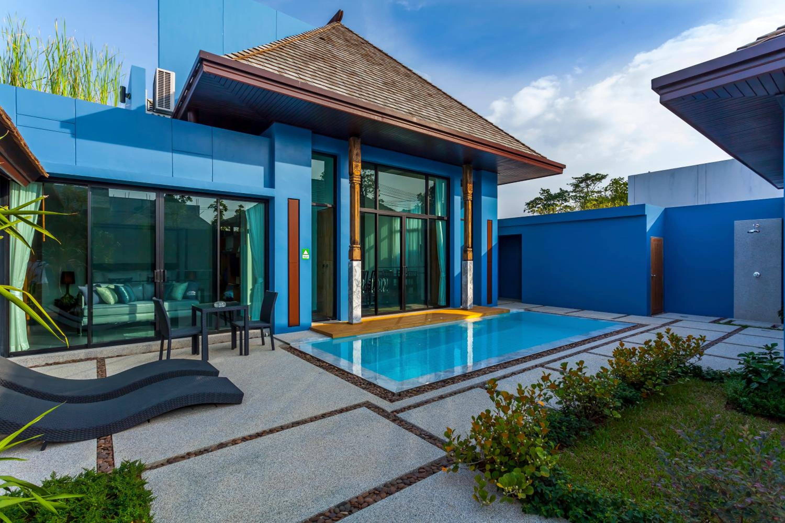 Three-Bedroom Elegant Style with Private Pool Villa photo 2