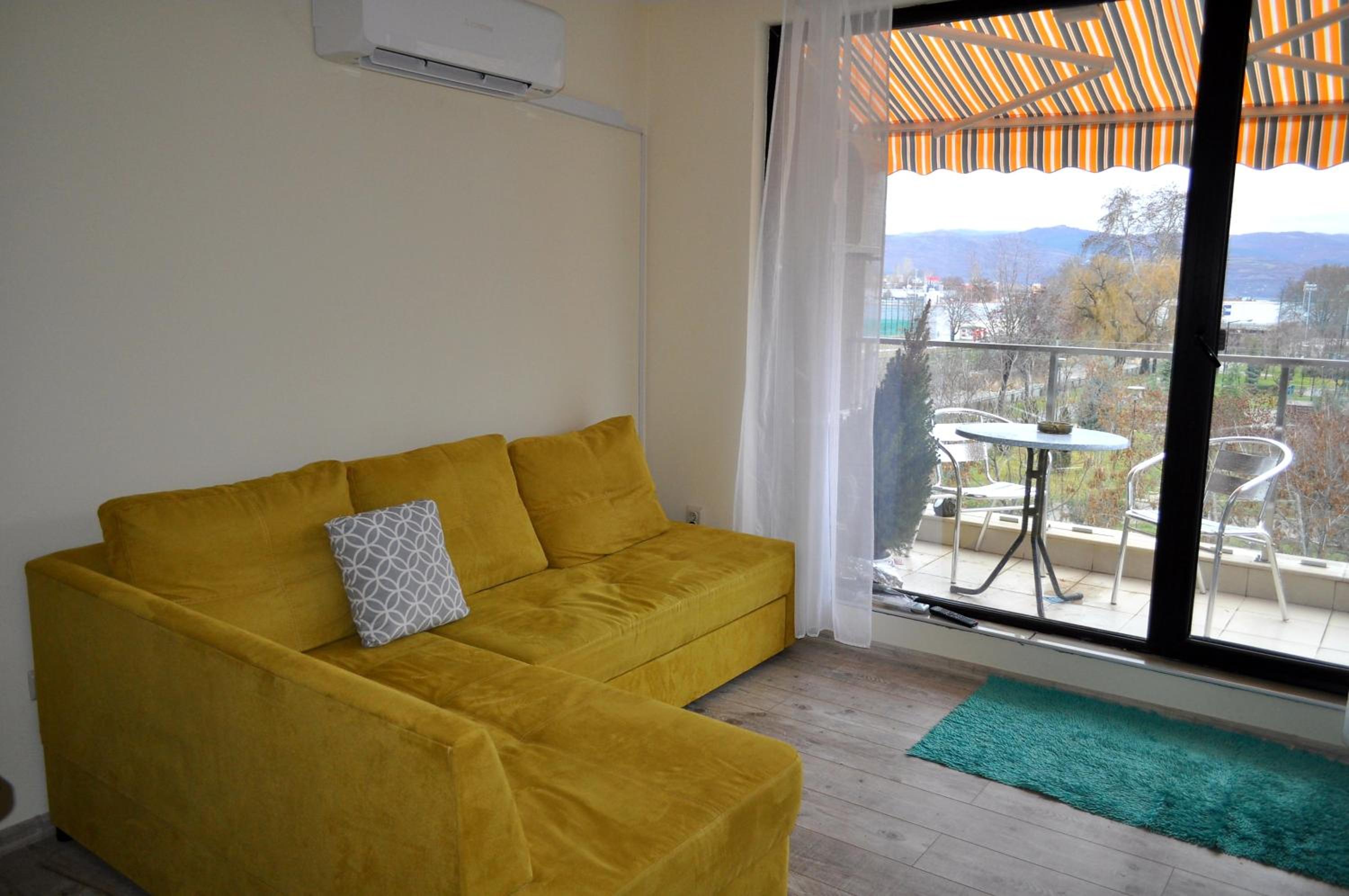 One-Bedroom Apartment - Photo 21