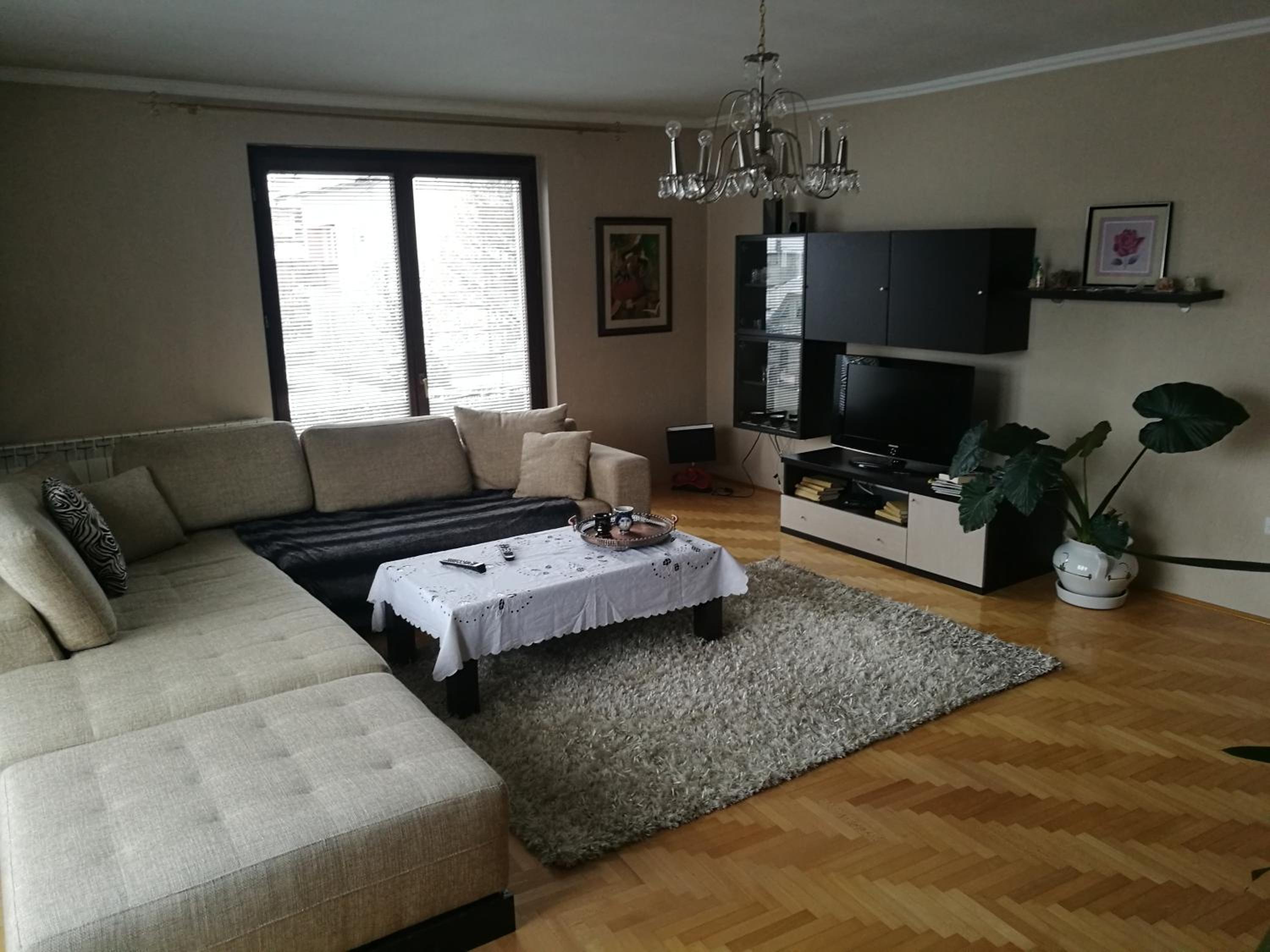 Apartment photo 1