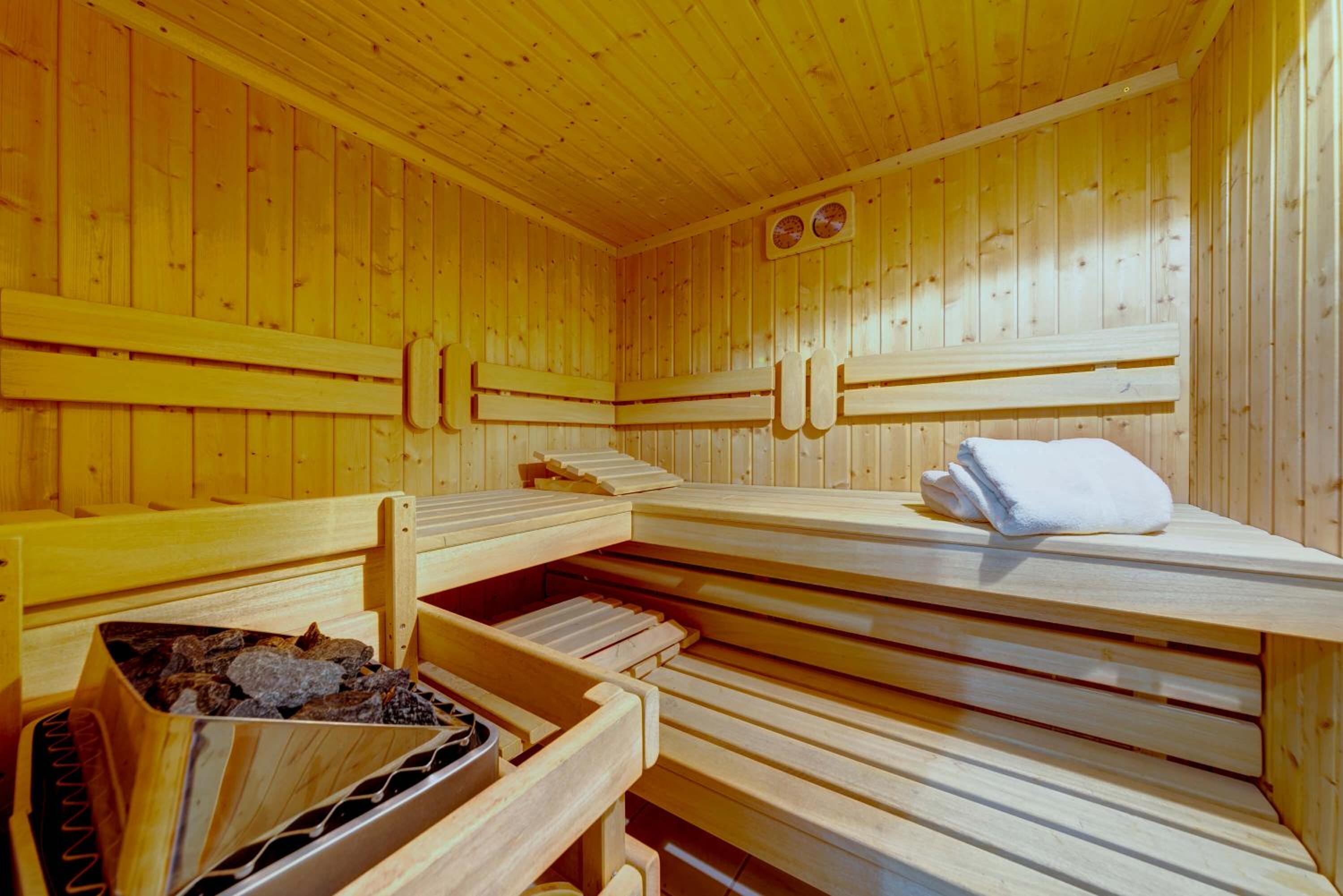 Suite with Sauna - Photo 2