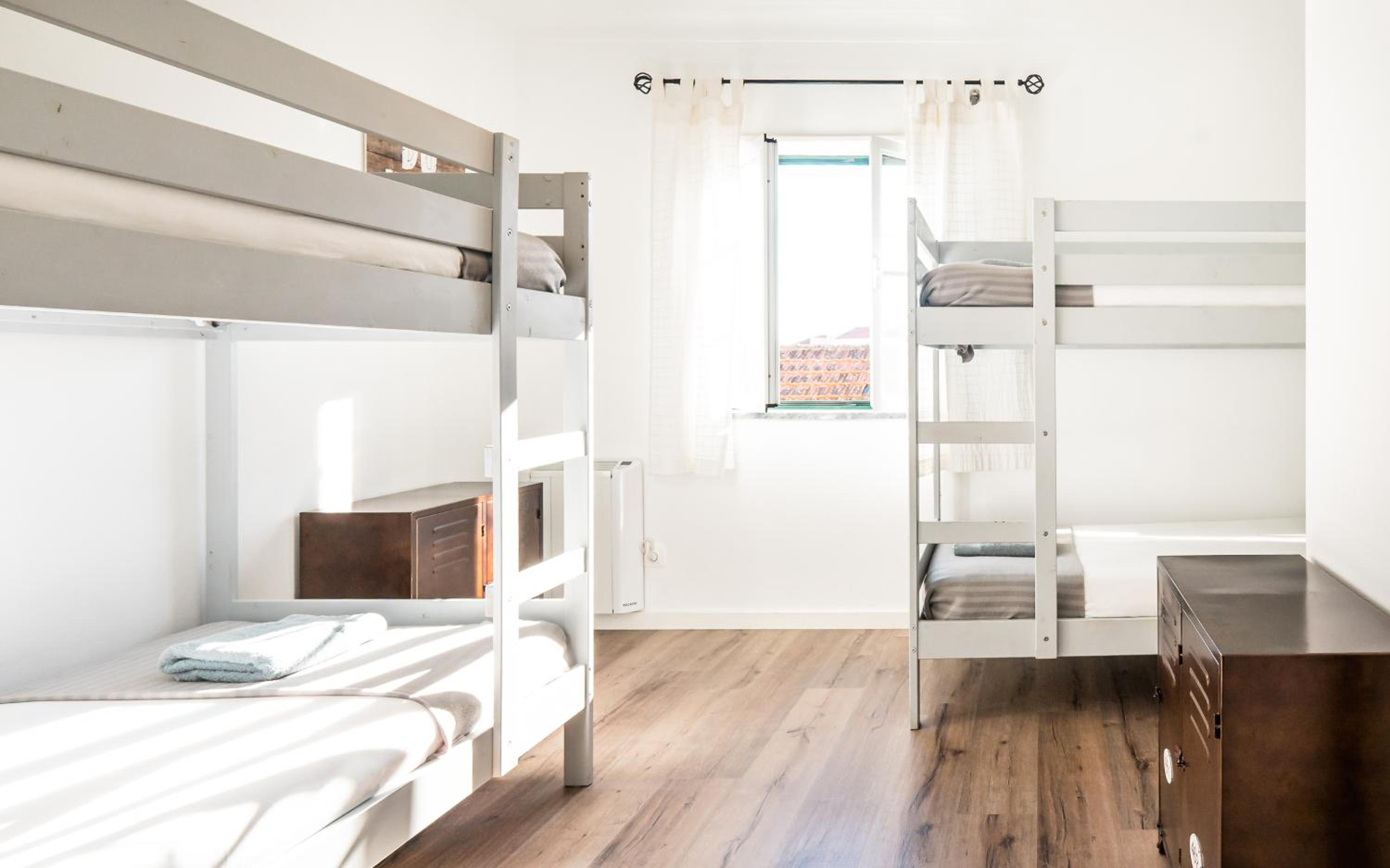 Bed in 4-Bed Mixed Dormitory Room photo 1
