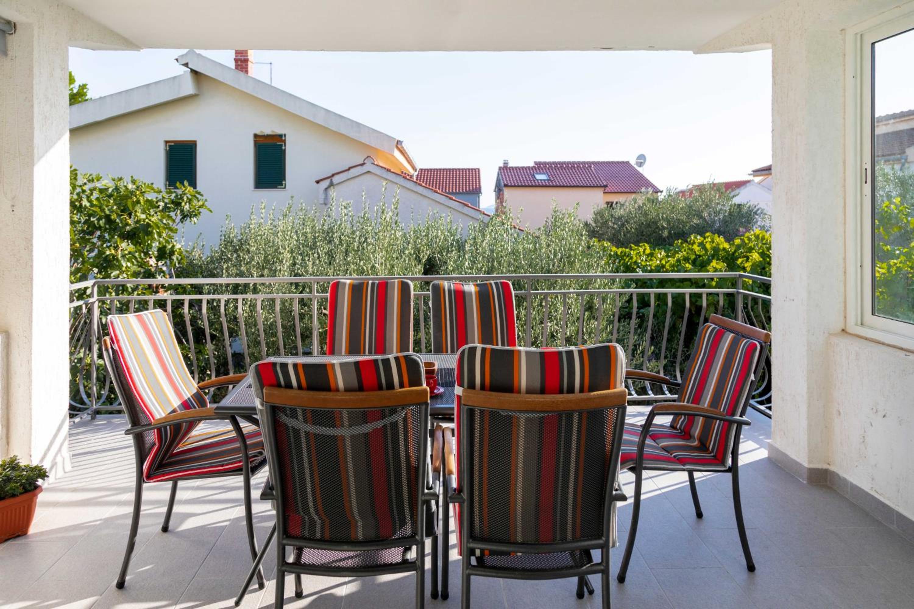Two-Bedroom Apartment with Terrace photo 3