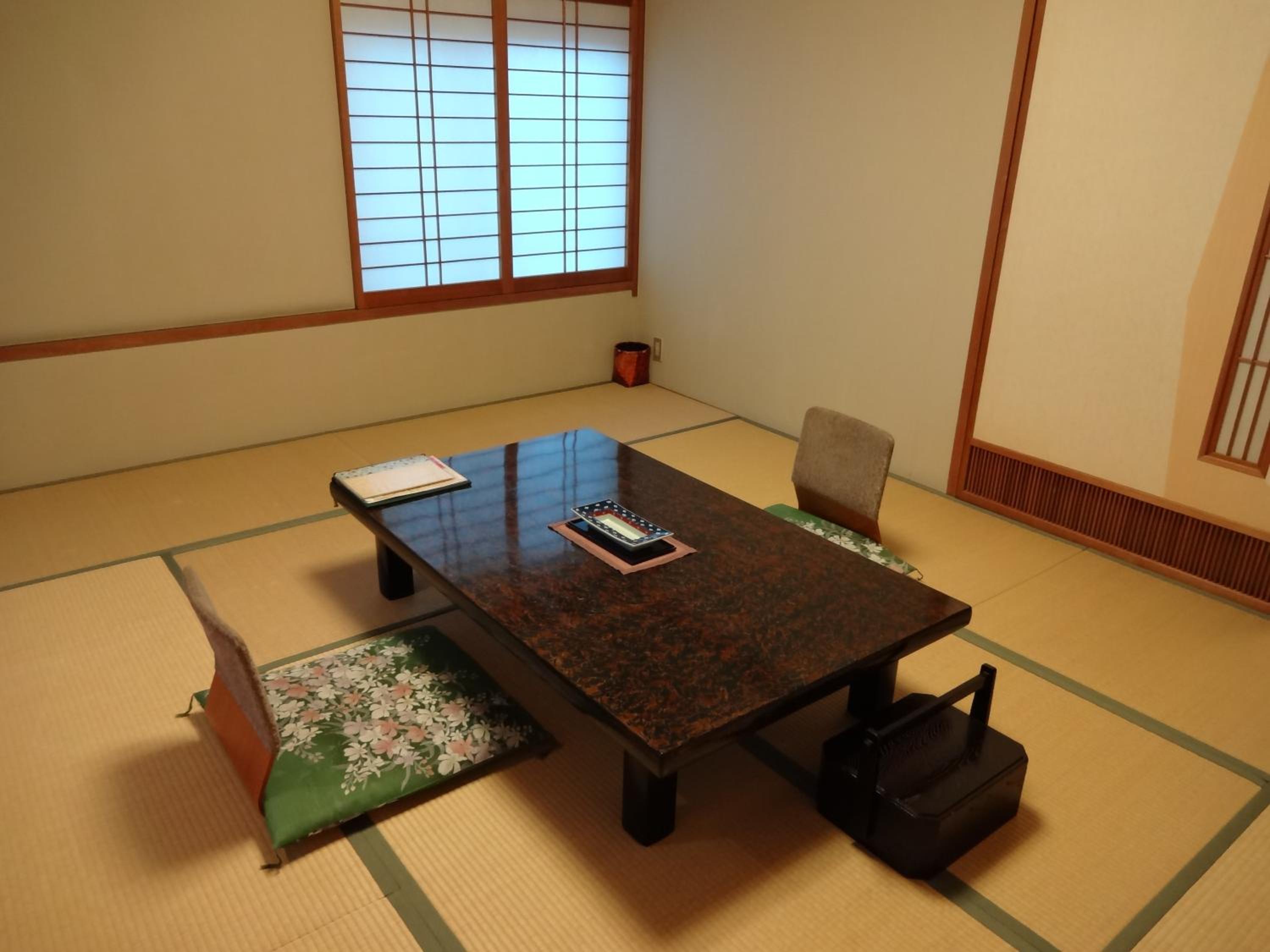 Japanese-Style Twin Room - Photo 4