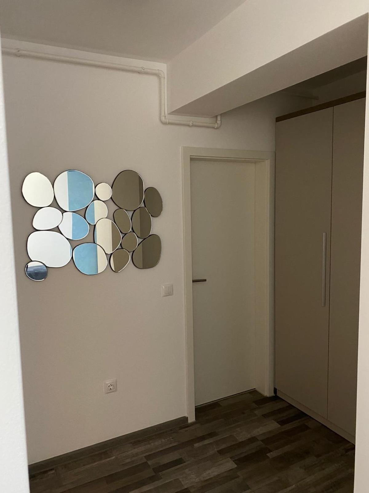 One-Bedroom Apartment - Photo 18