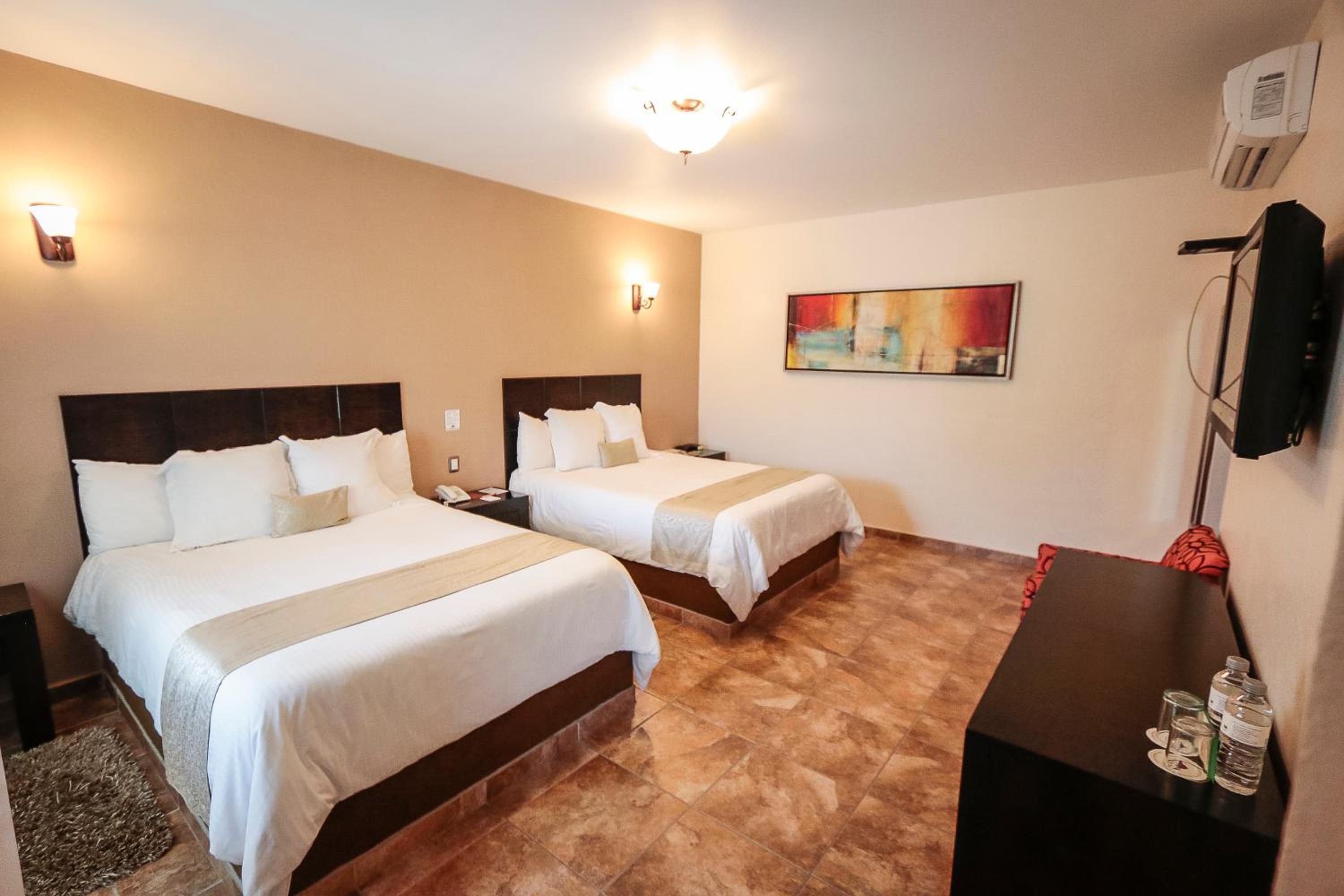 Deluxe Queen Room with Two Queen Beds