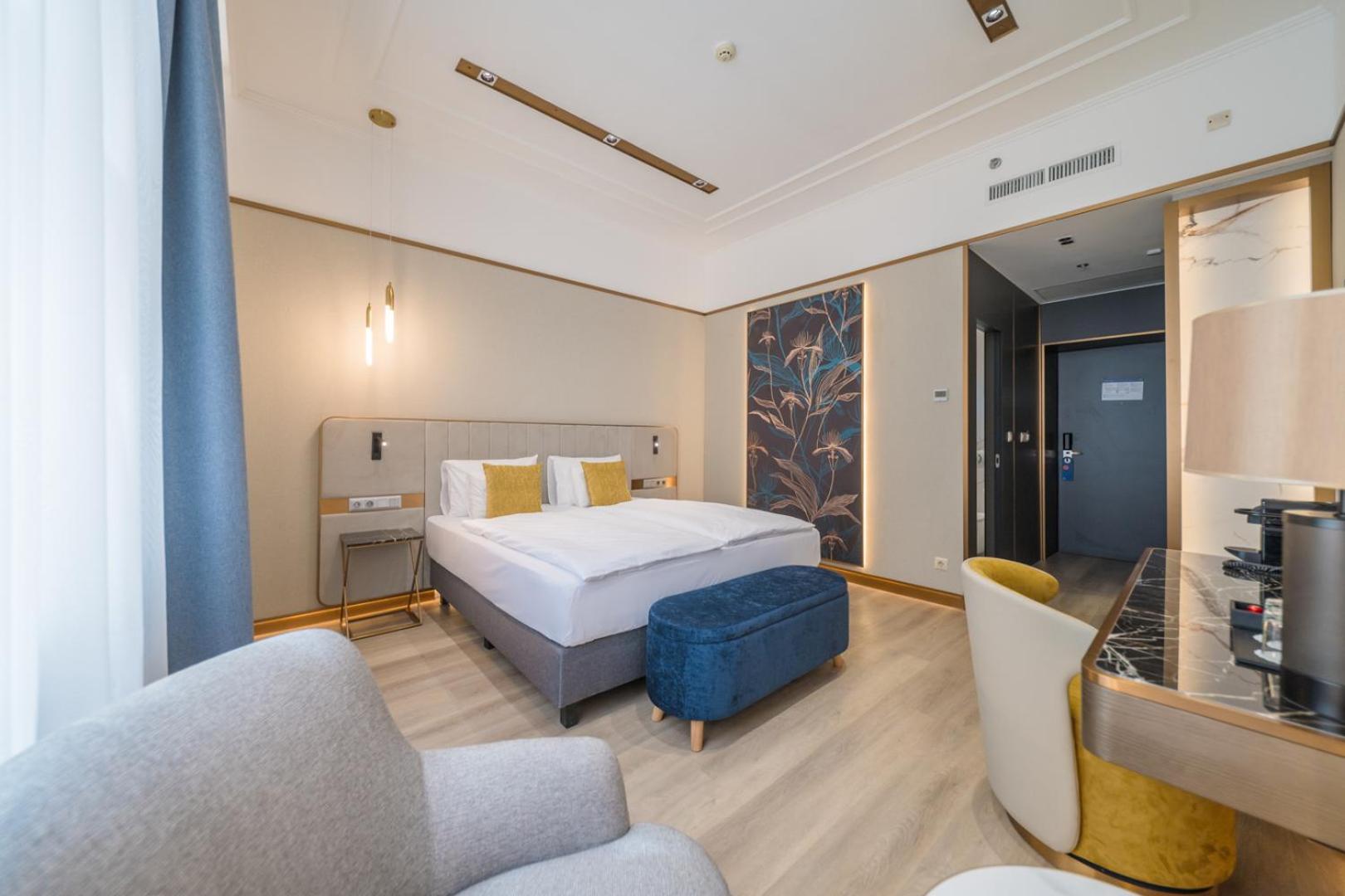 Premium Plus Double Room