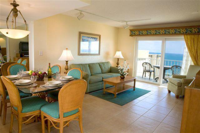 Apartment With Balcony photo 2