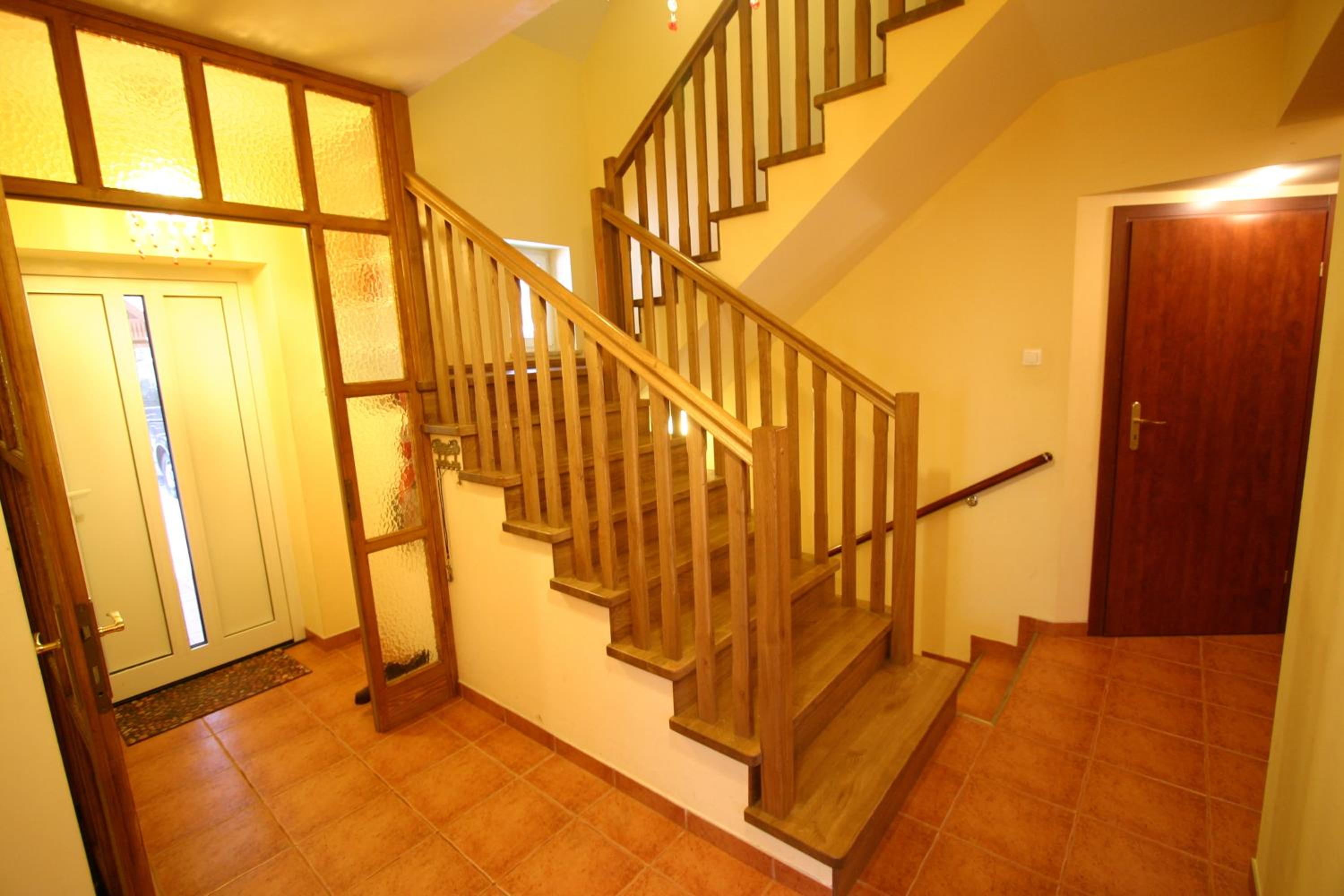 Three-Bedroom House photo 3