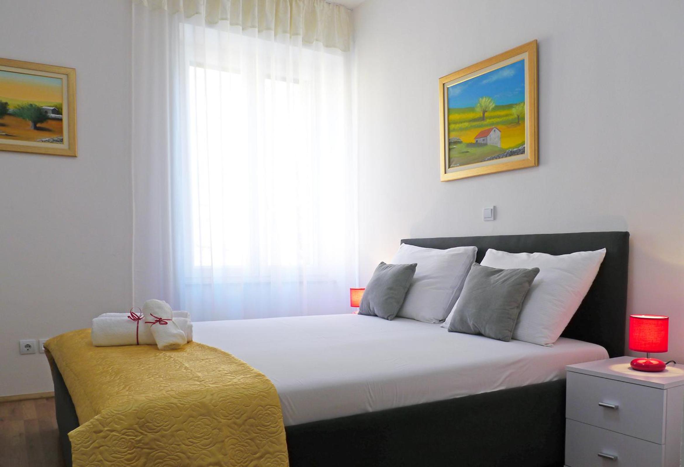 Double Room - Photo 3