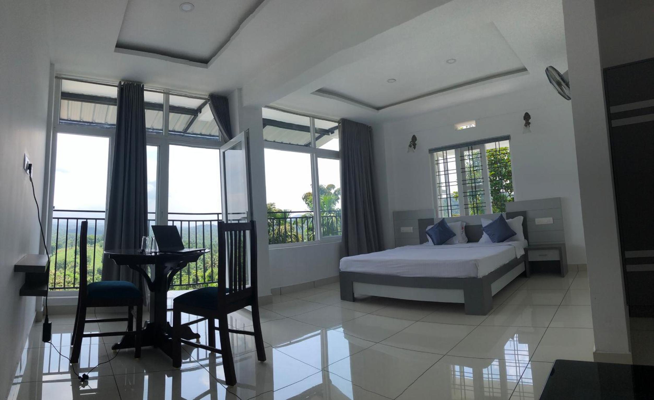 King Room with Mountain View - Photo 8