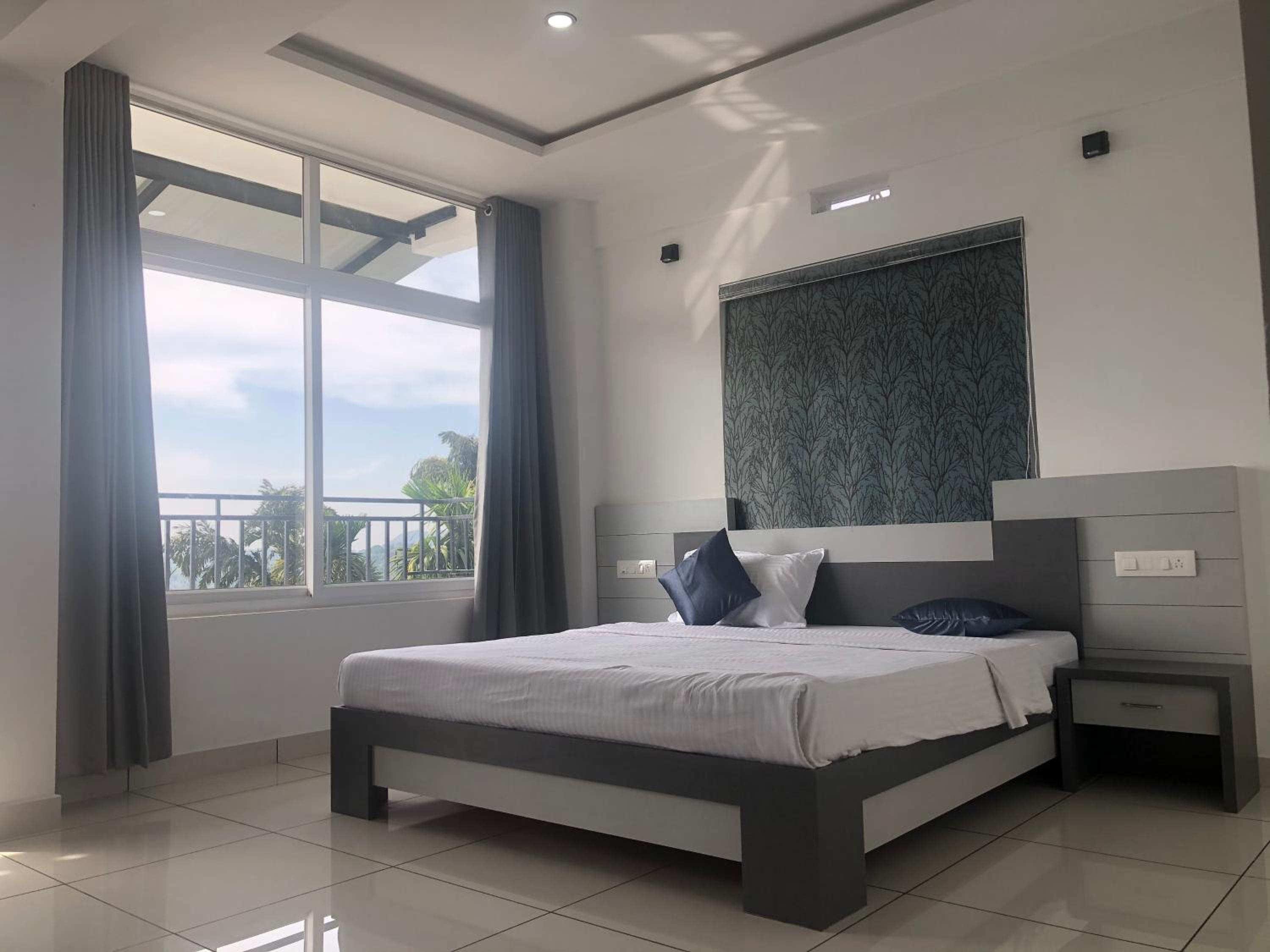 King Room with Mountain View - Photo 6