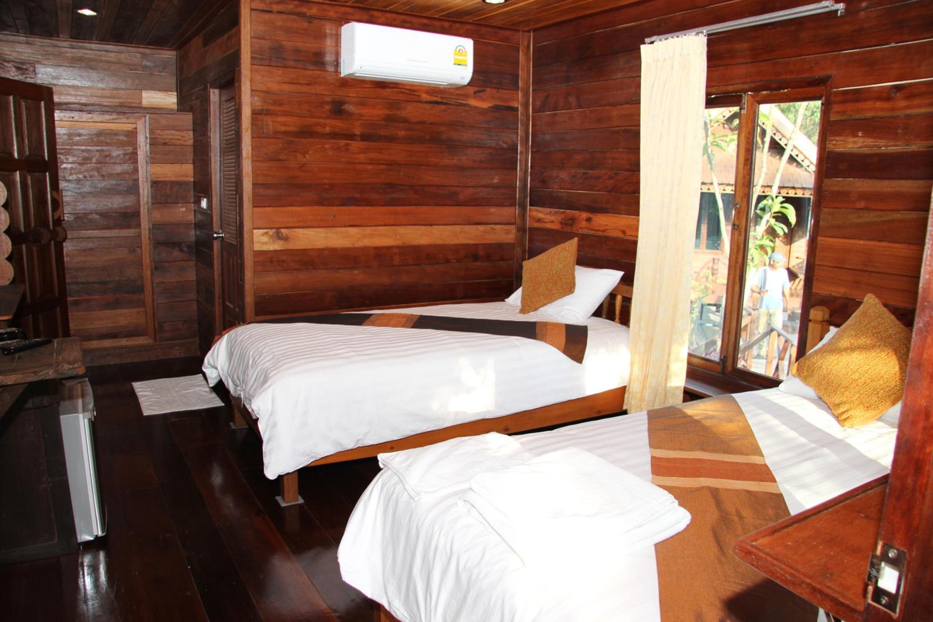 Twin Room with Terrace - Photo 1