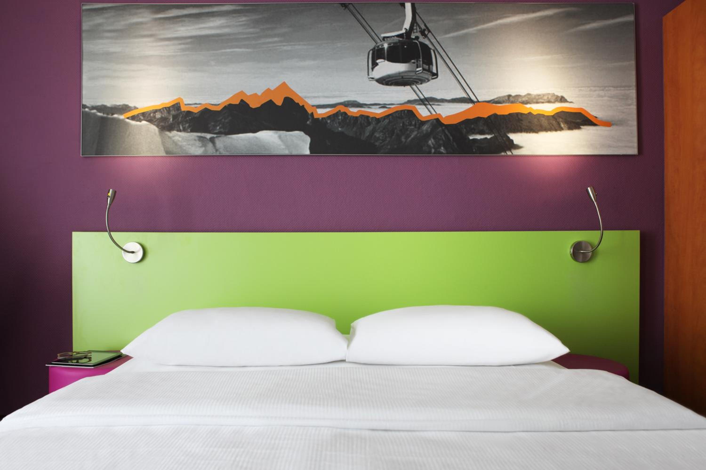 Standard Queen Room - Photo 4