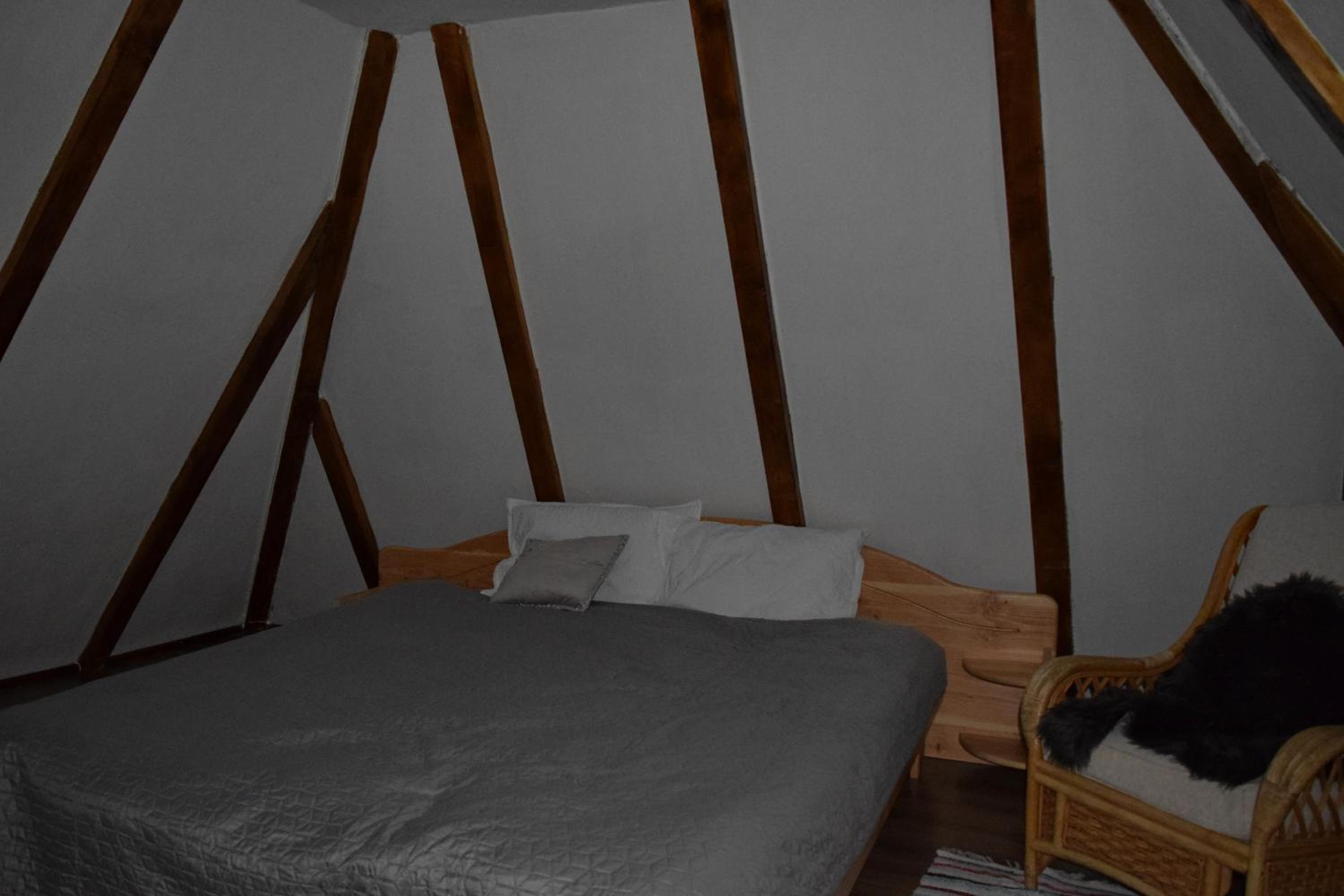 Two-Bedroom House - Photo 29