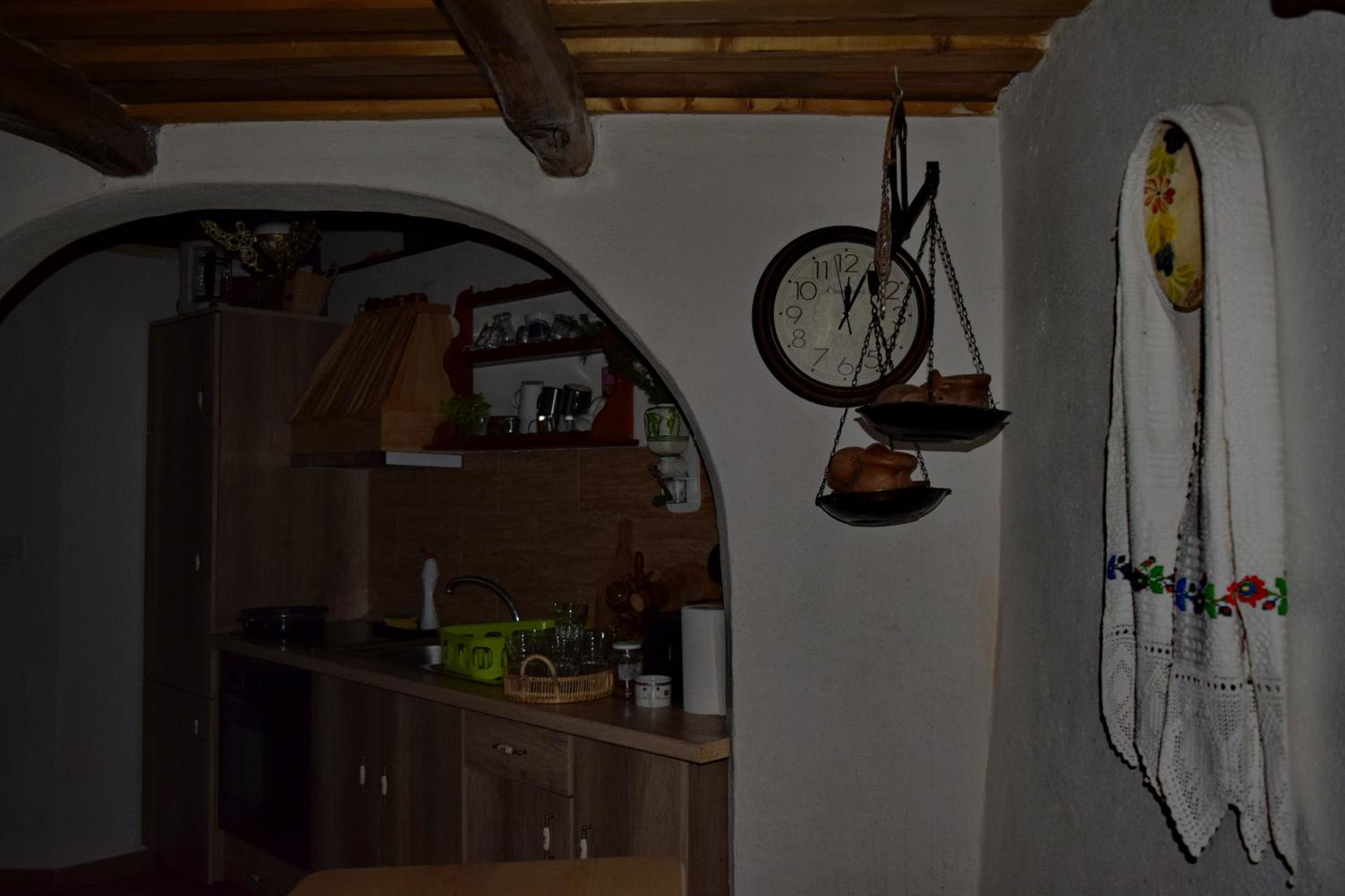 Two-Bedroom House - Photo 19