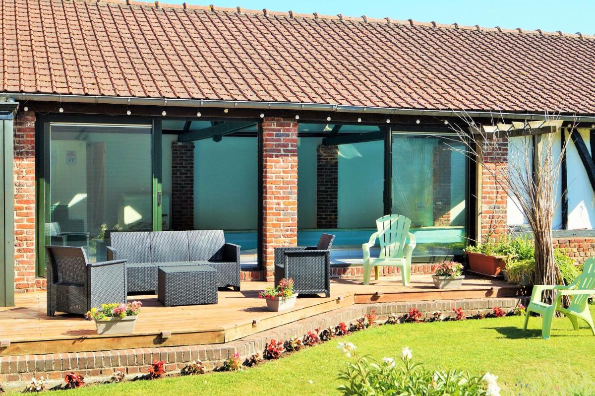Family Room with Garden View photo 3