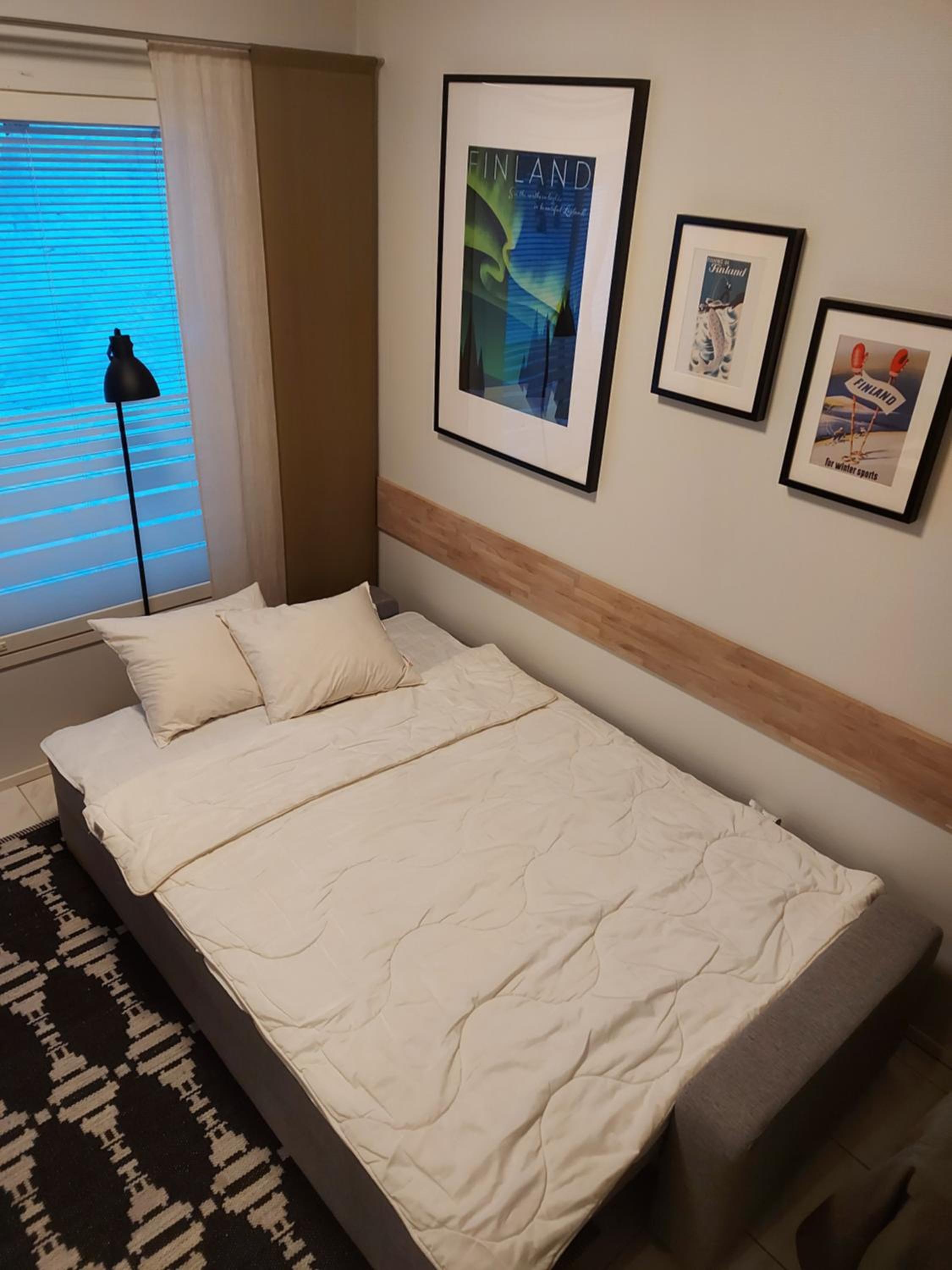 One-Bedroom Apartment - Photo 12