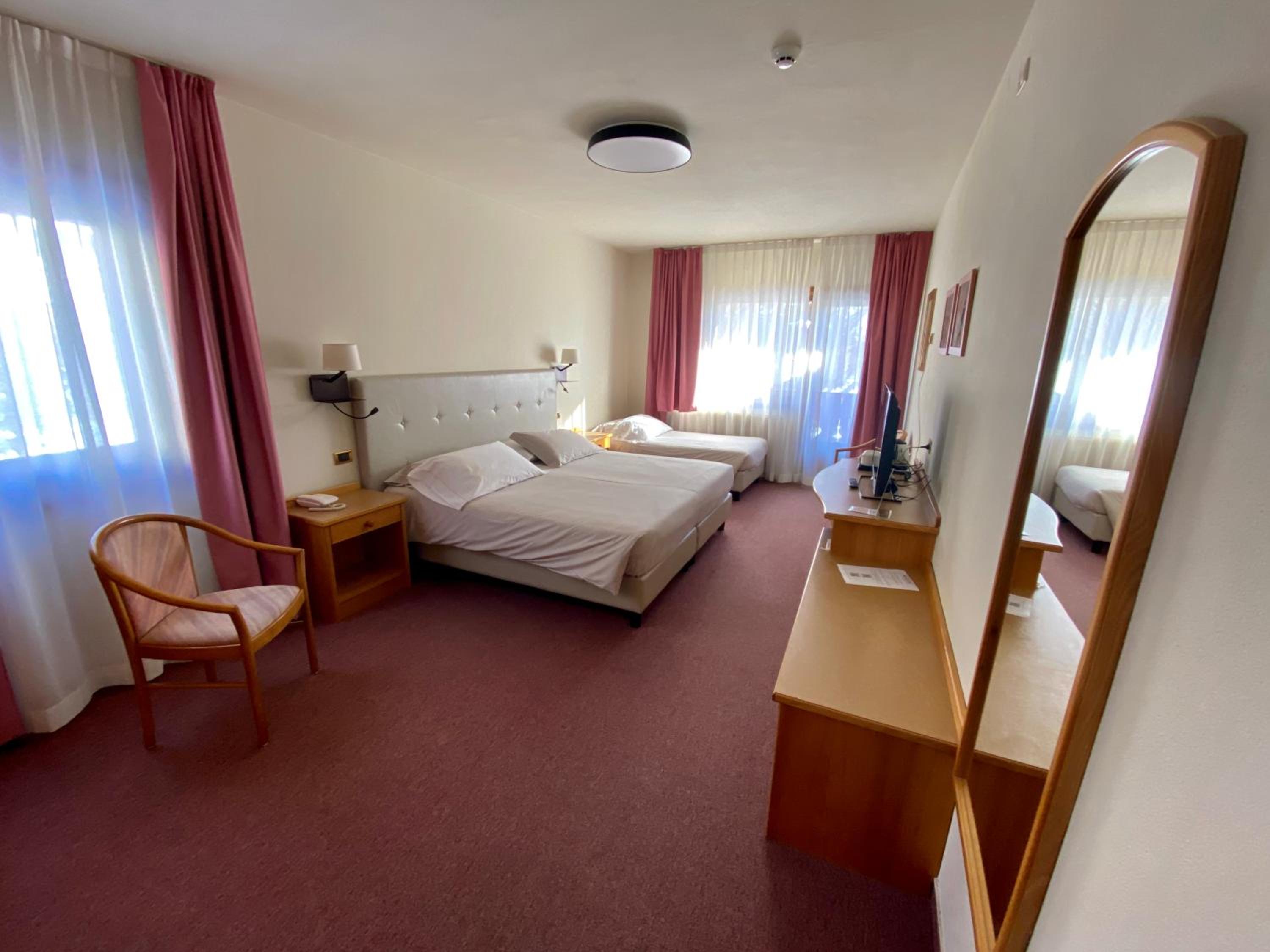 Classic Triple Room photo 2