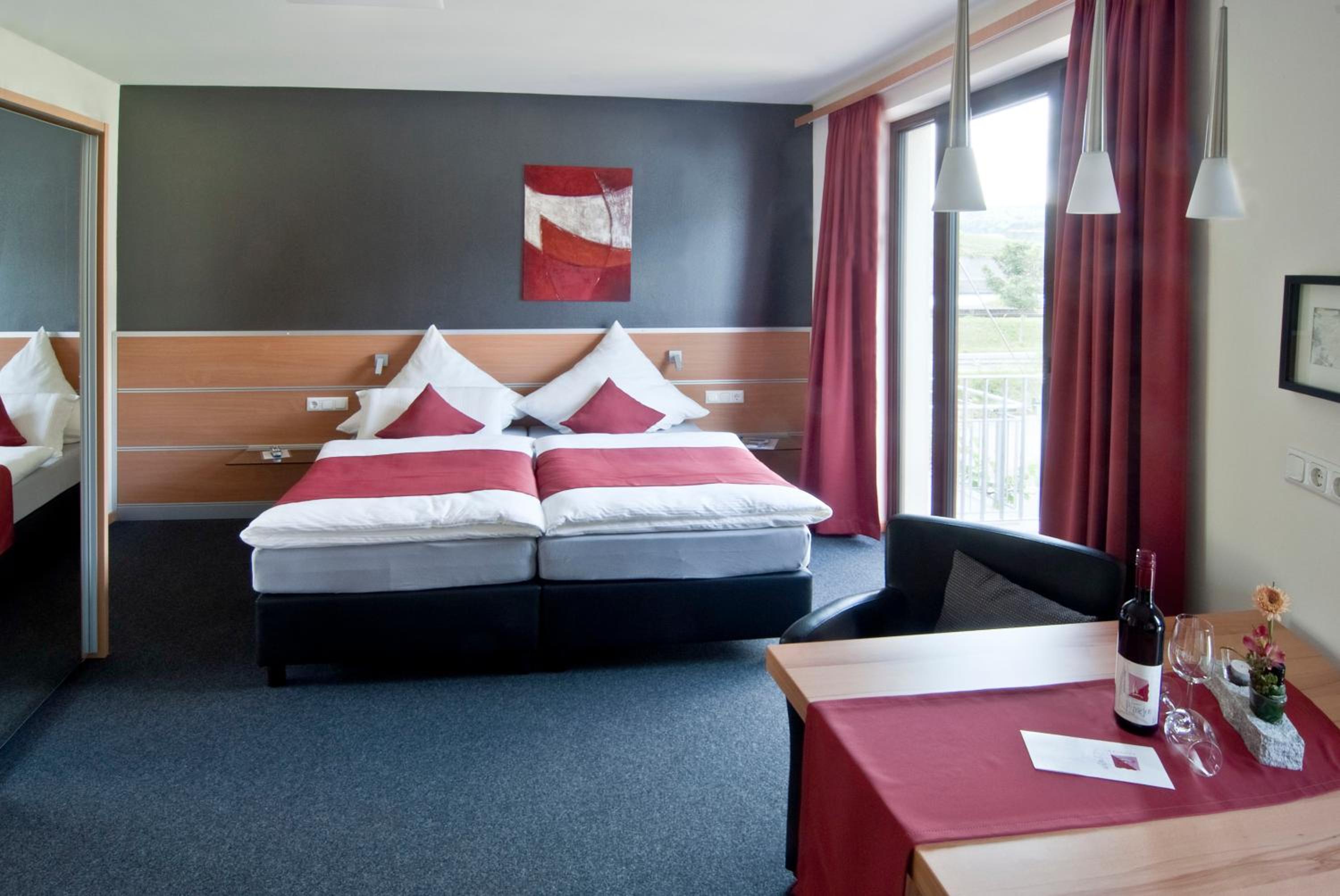 Superior Double Room with Balcony photo 3