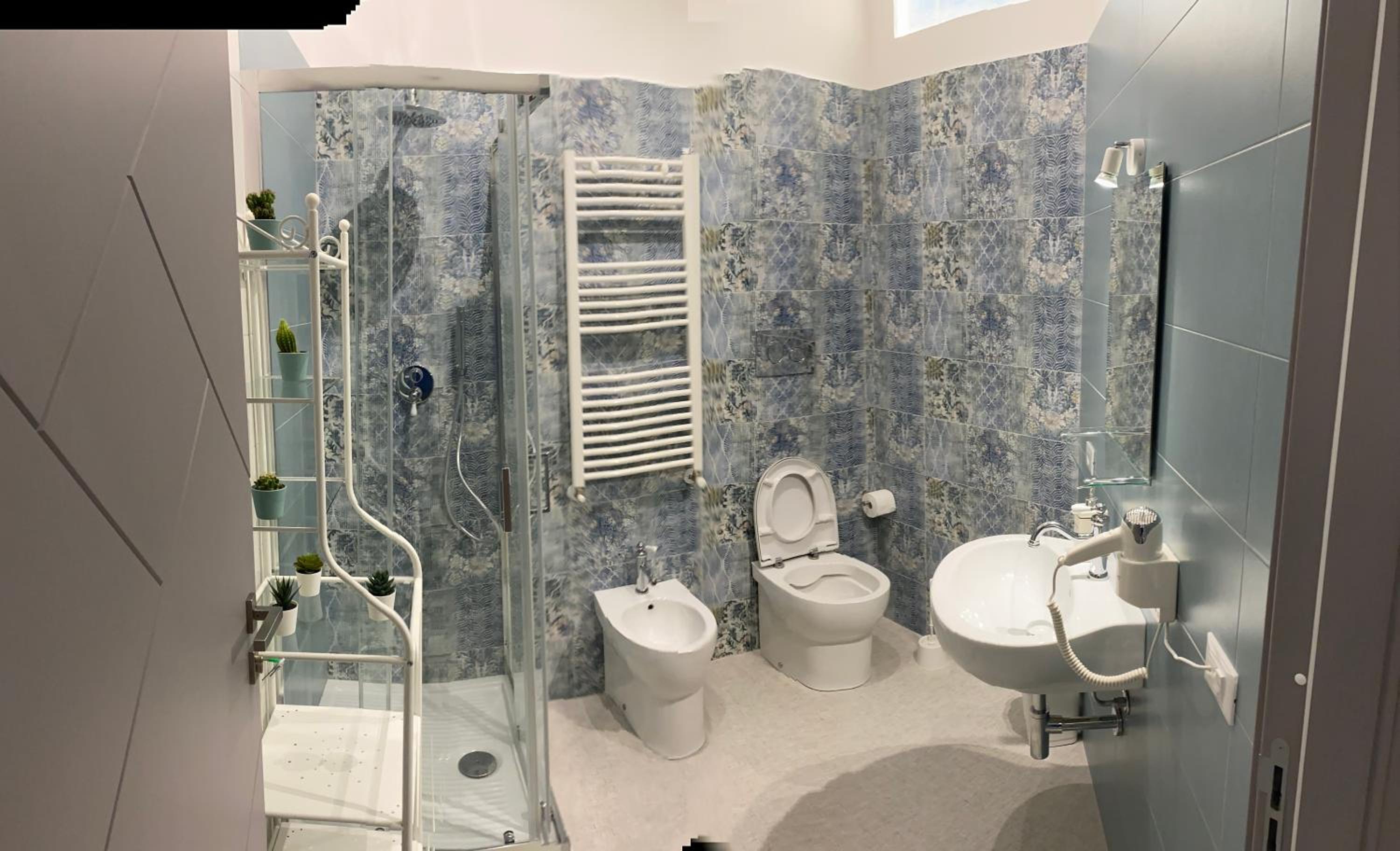 Quadruple Room with Private External Bathroom - Photo 5