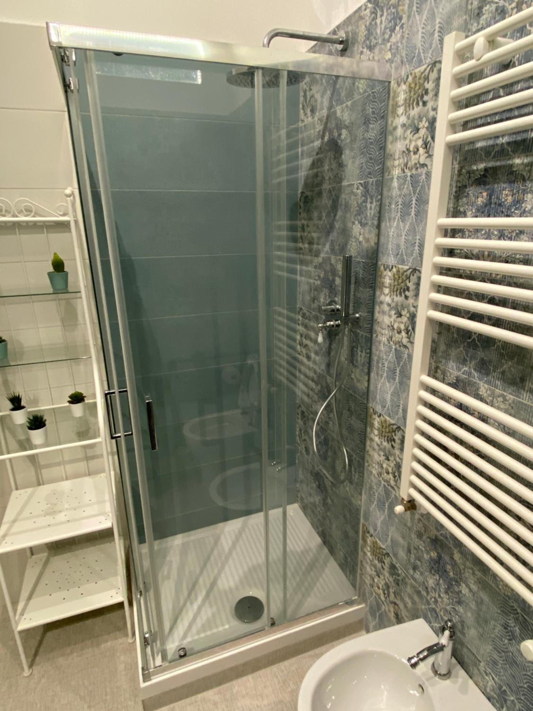 Quadruple Room with Private External Bathroom - Photo 6