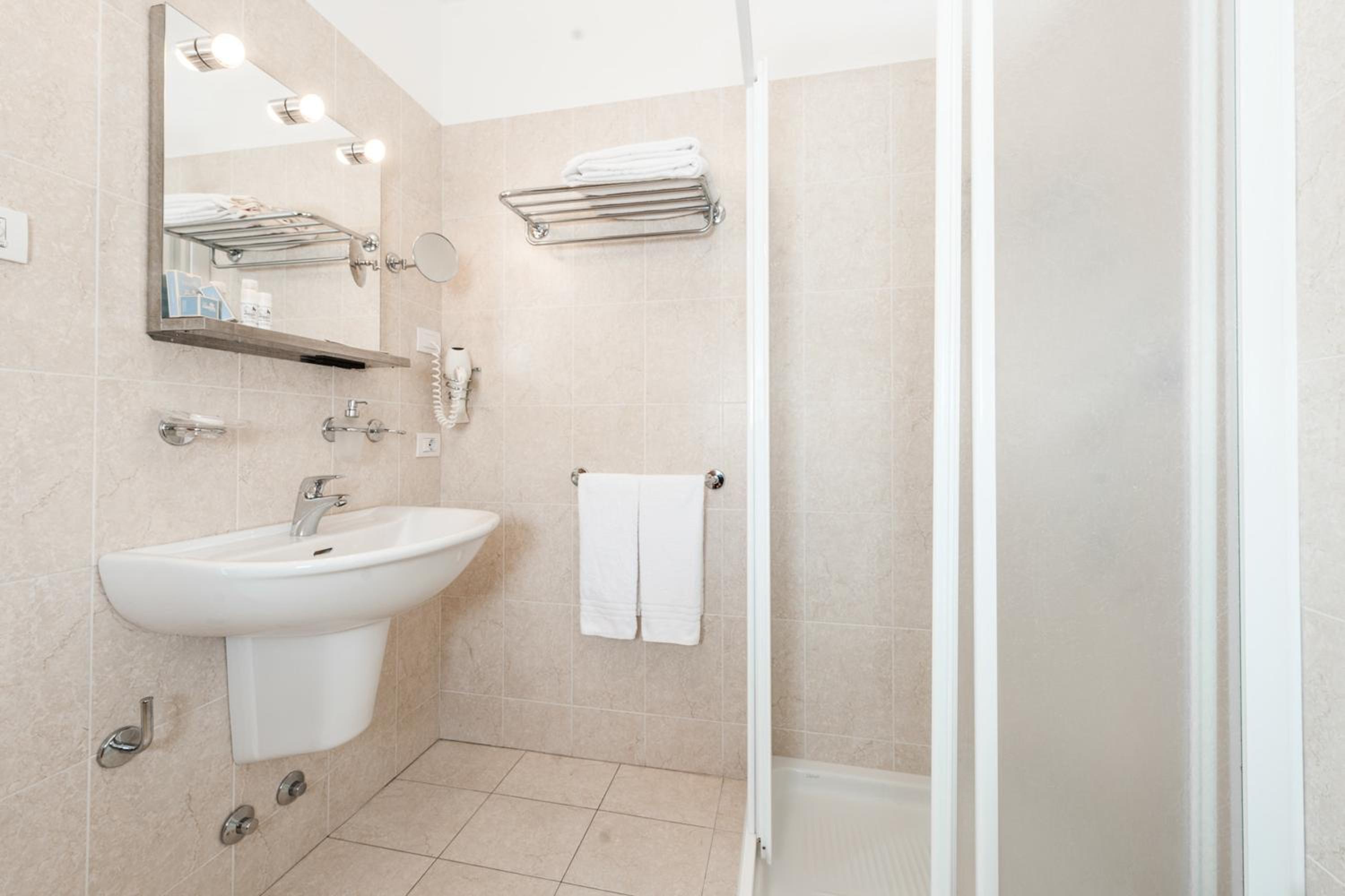 Double Or Twin Room - Annex photo 3