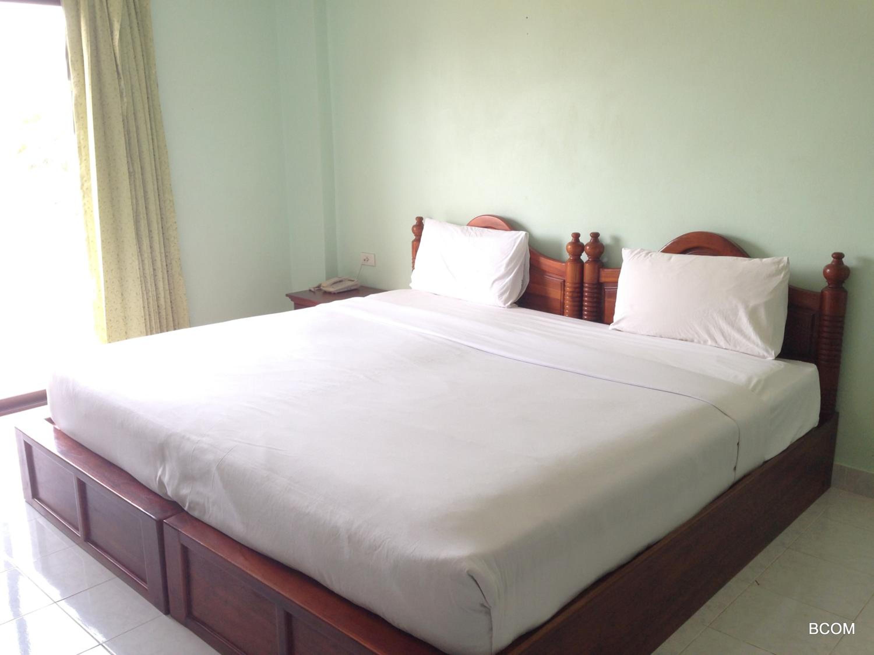 Standard Double Room - Photo 7