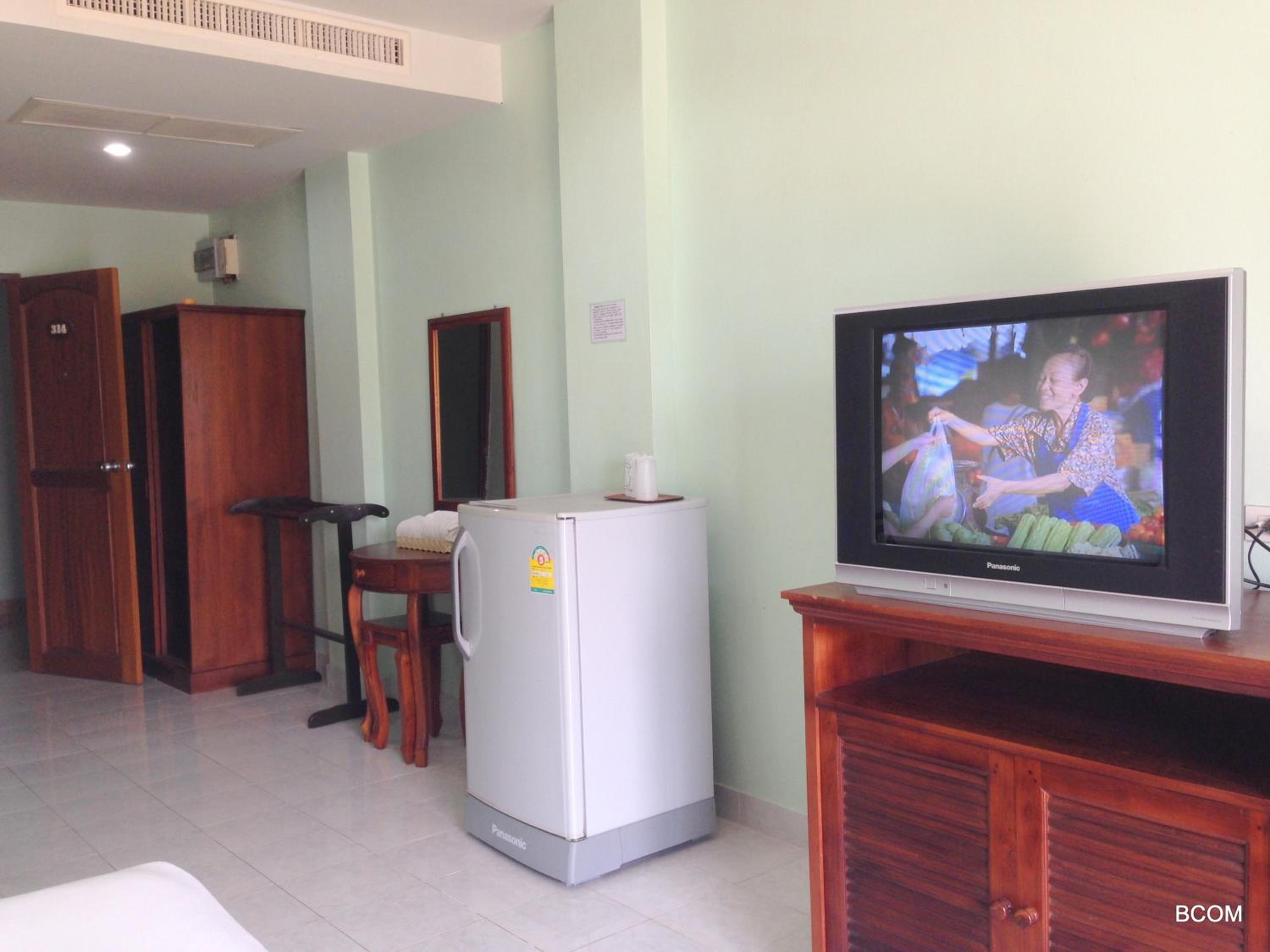 Standard Double Room - Photo 12