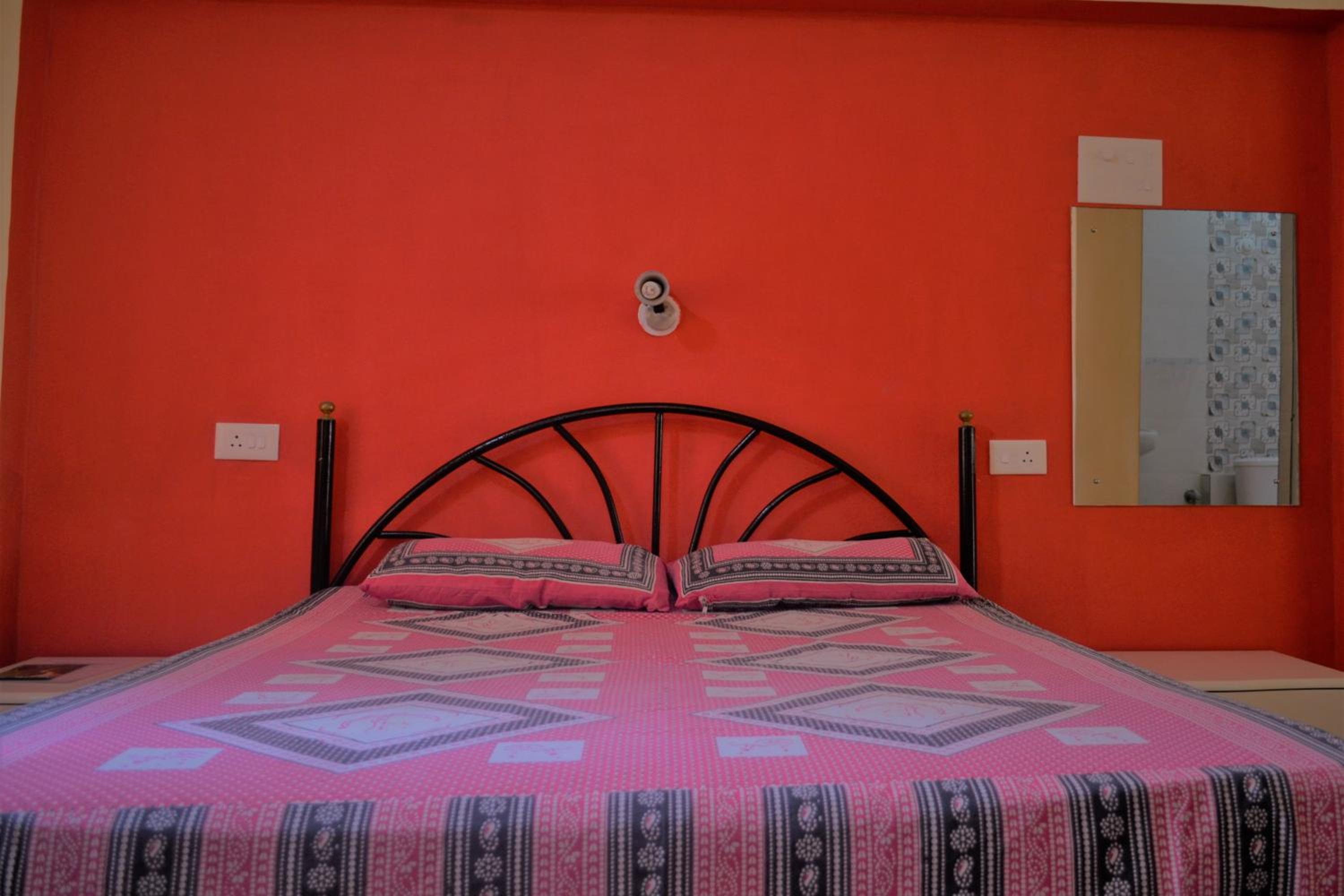 Large Double Room photo 2