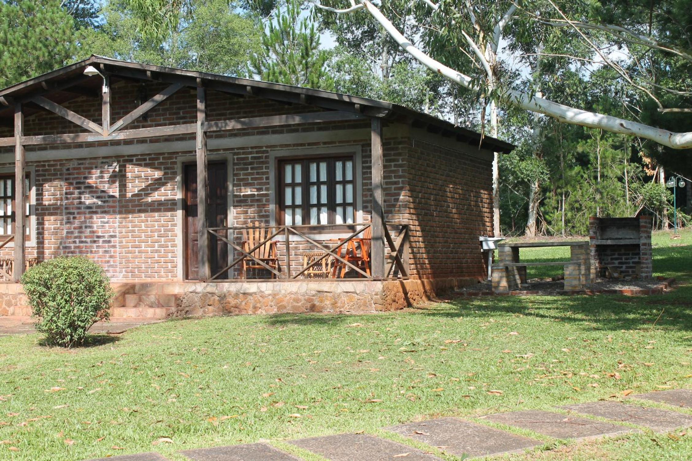 Deluxe Bungalow with Garden View photo 2