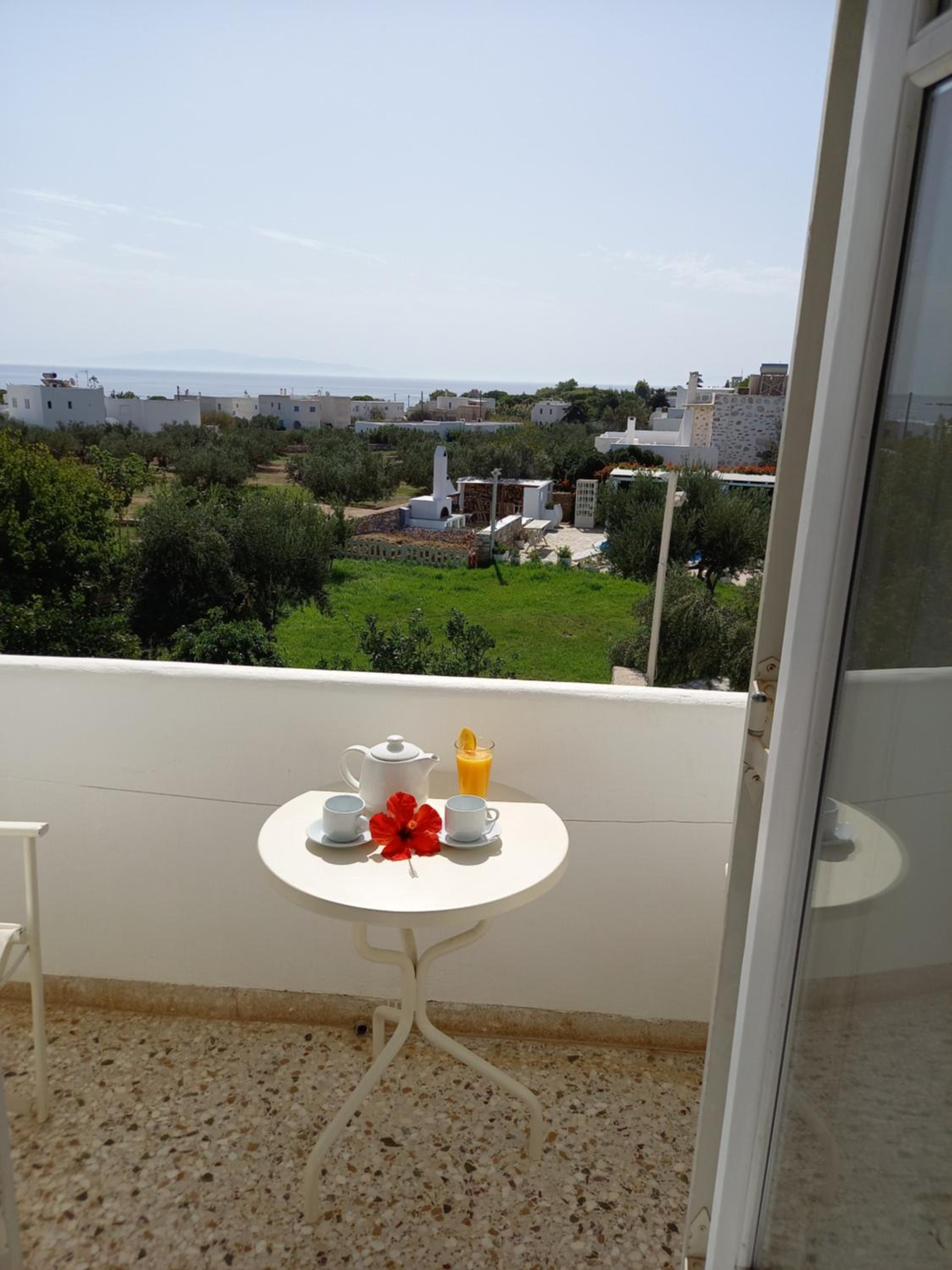 Standard Double Room - Photo 10