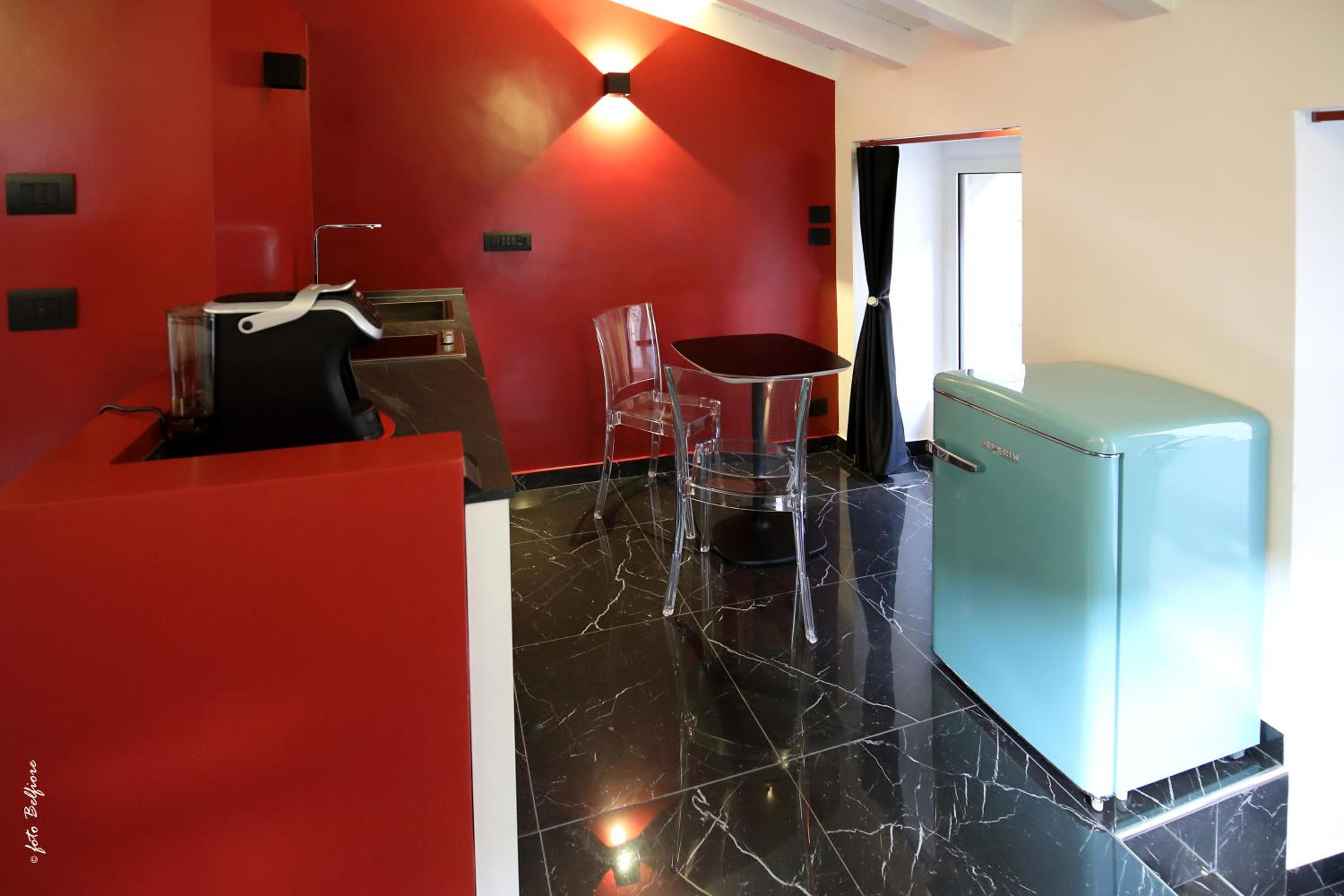 One-Bedroom House - Photo 11