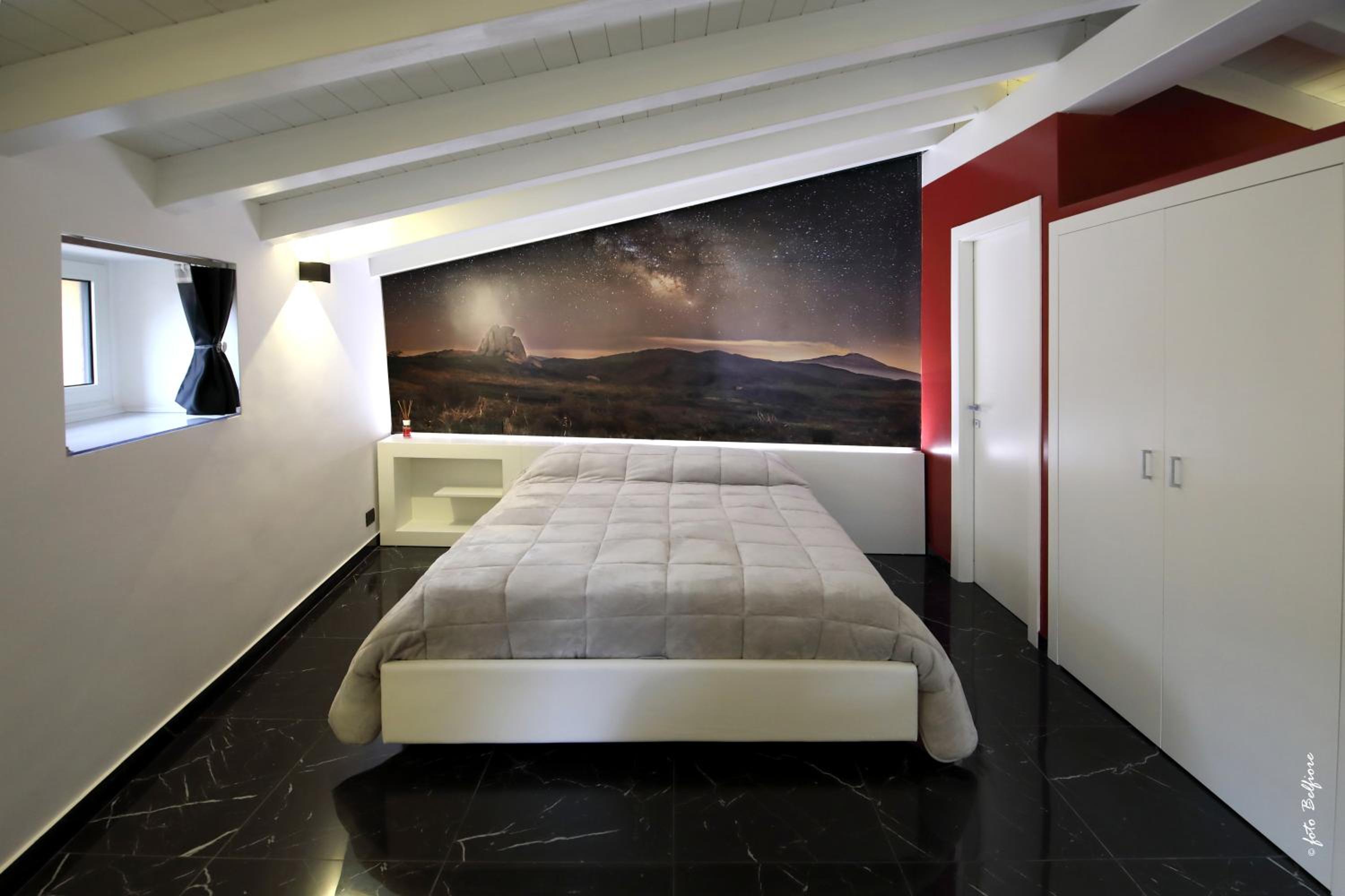 One-Bedroom House - Photo 12