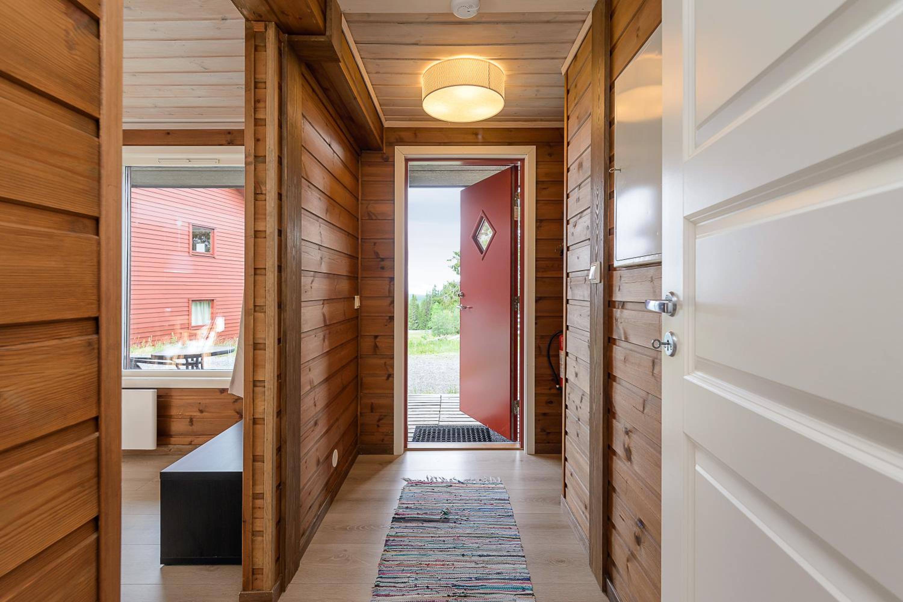 Apartment with Mountain View - Photo 20