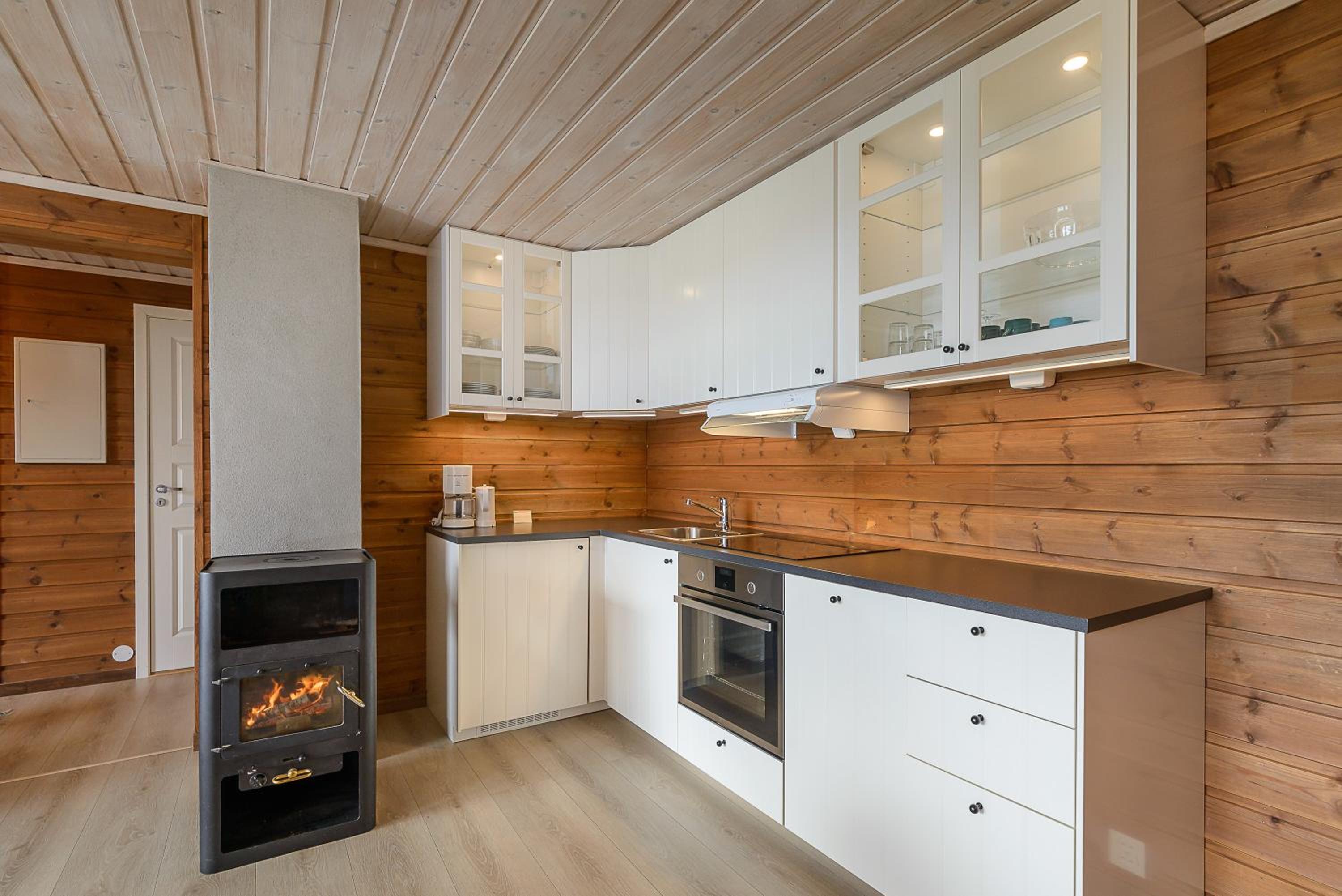 Apartment with Mountain View - Photo 10