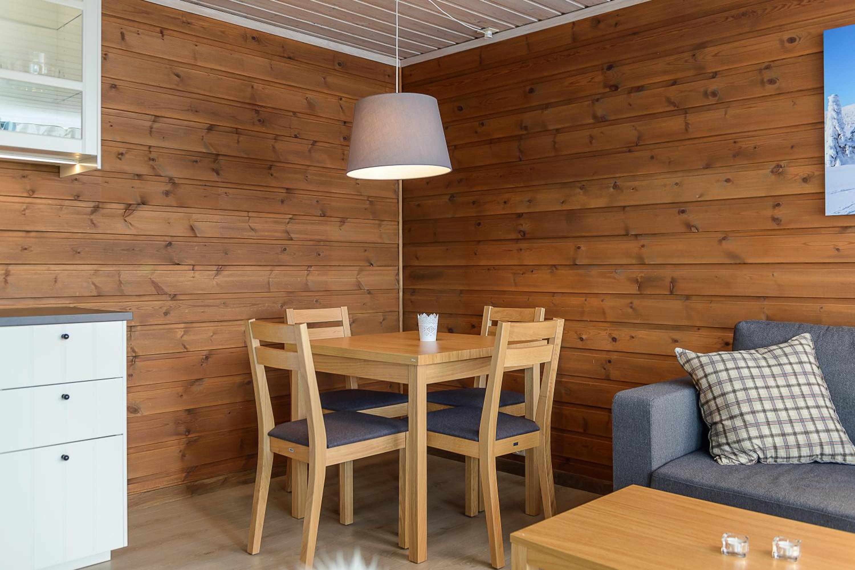 Apartment with Mountain View - Photo 9