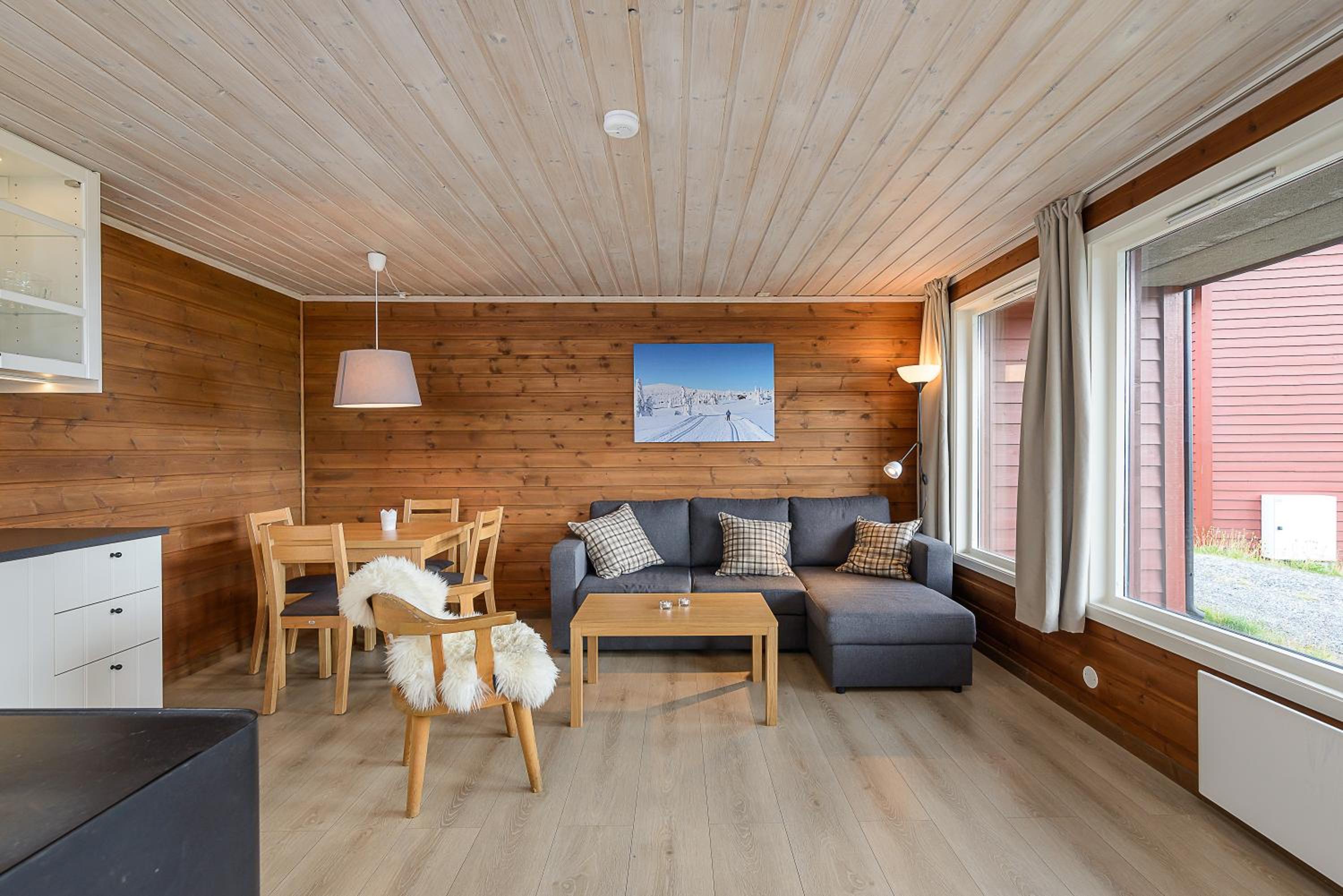 Apartment with Mountain View - Photo 18