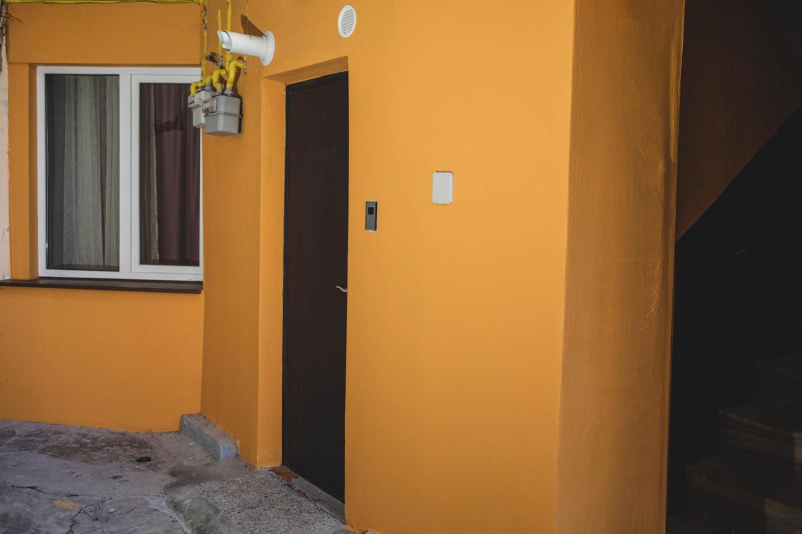One-Bedroom Apartment - Photo 9