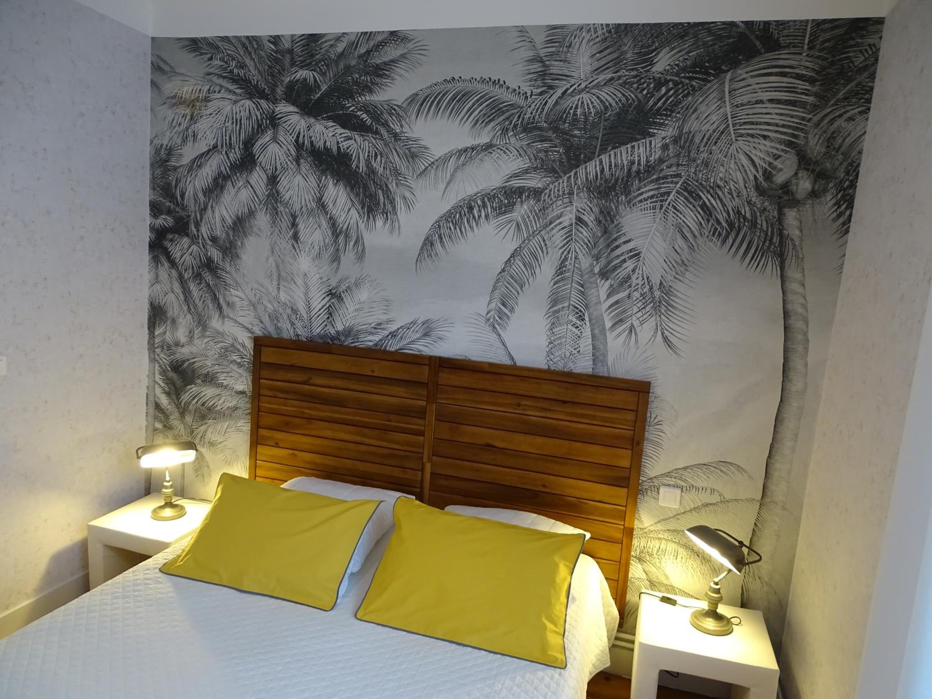 Double Room with Private External Bathroom - Photo 1
