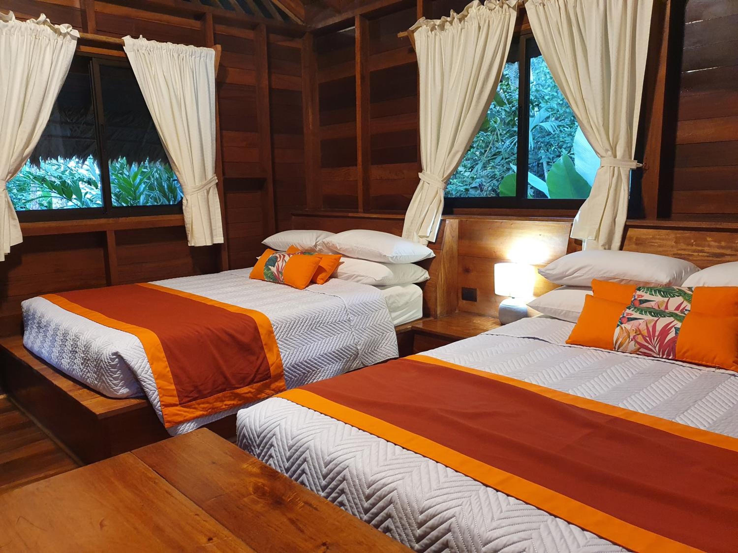 Queen Bungalow with Jungle View - Photo 9