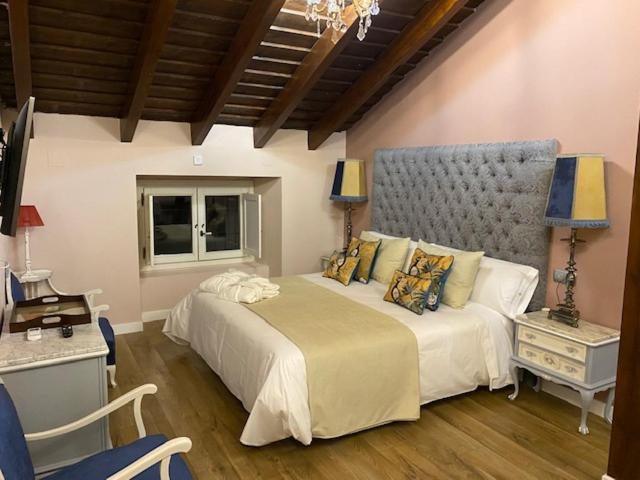 Deluxe Suite with Spa Bath - Photo 1